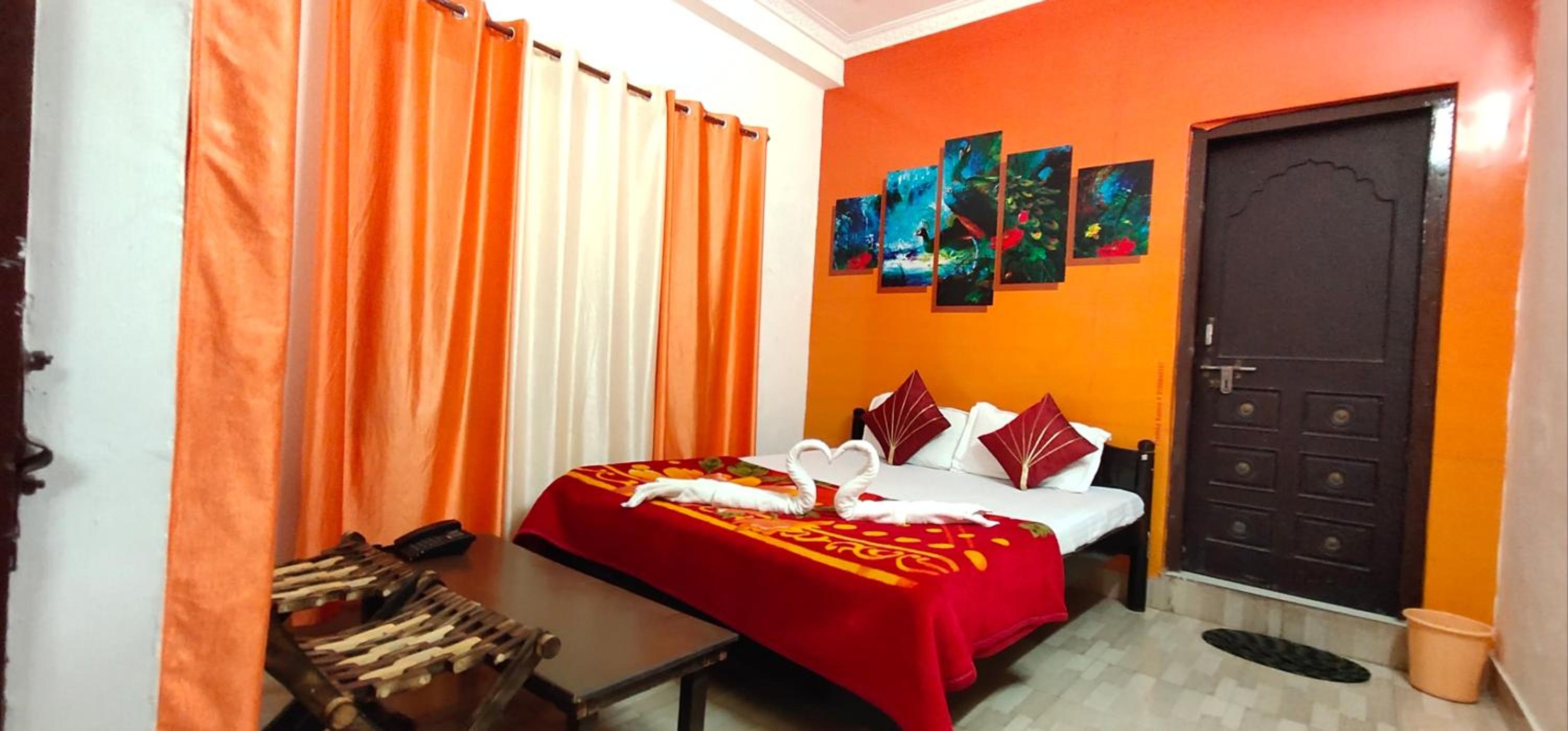 Standard Double Room - Photo 9