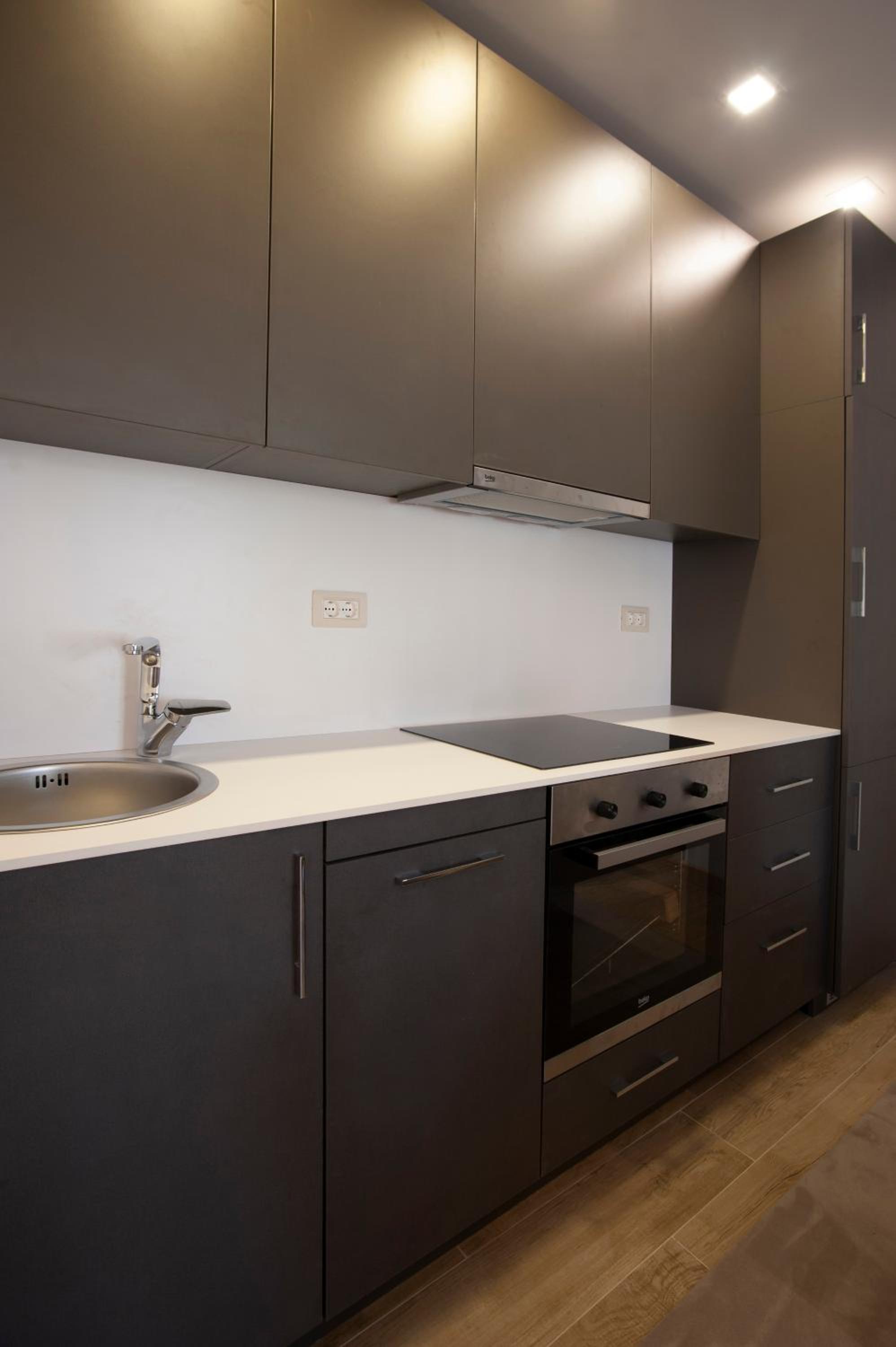One-Bedroom Apartment - Photo 5