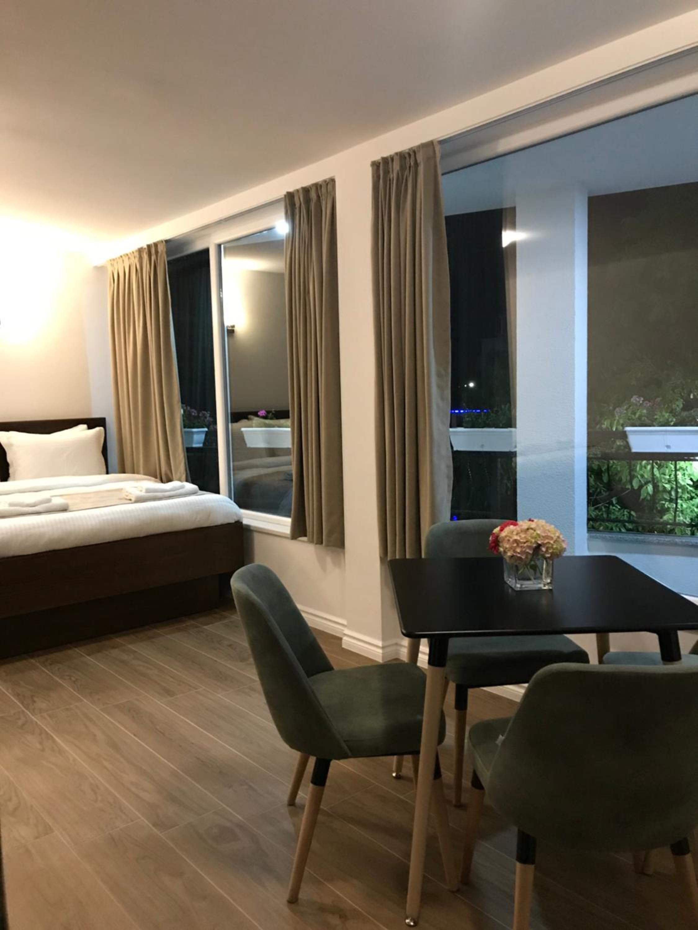 Deluxe Double or Twin Room with River View photo 3