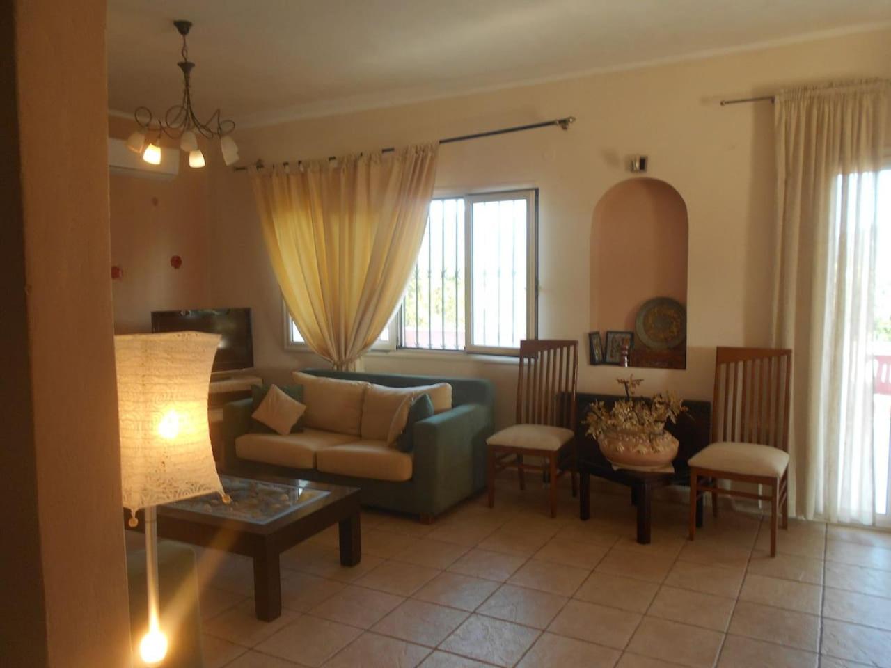 Two-Bedroom House photo 2