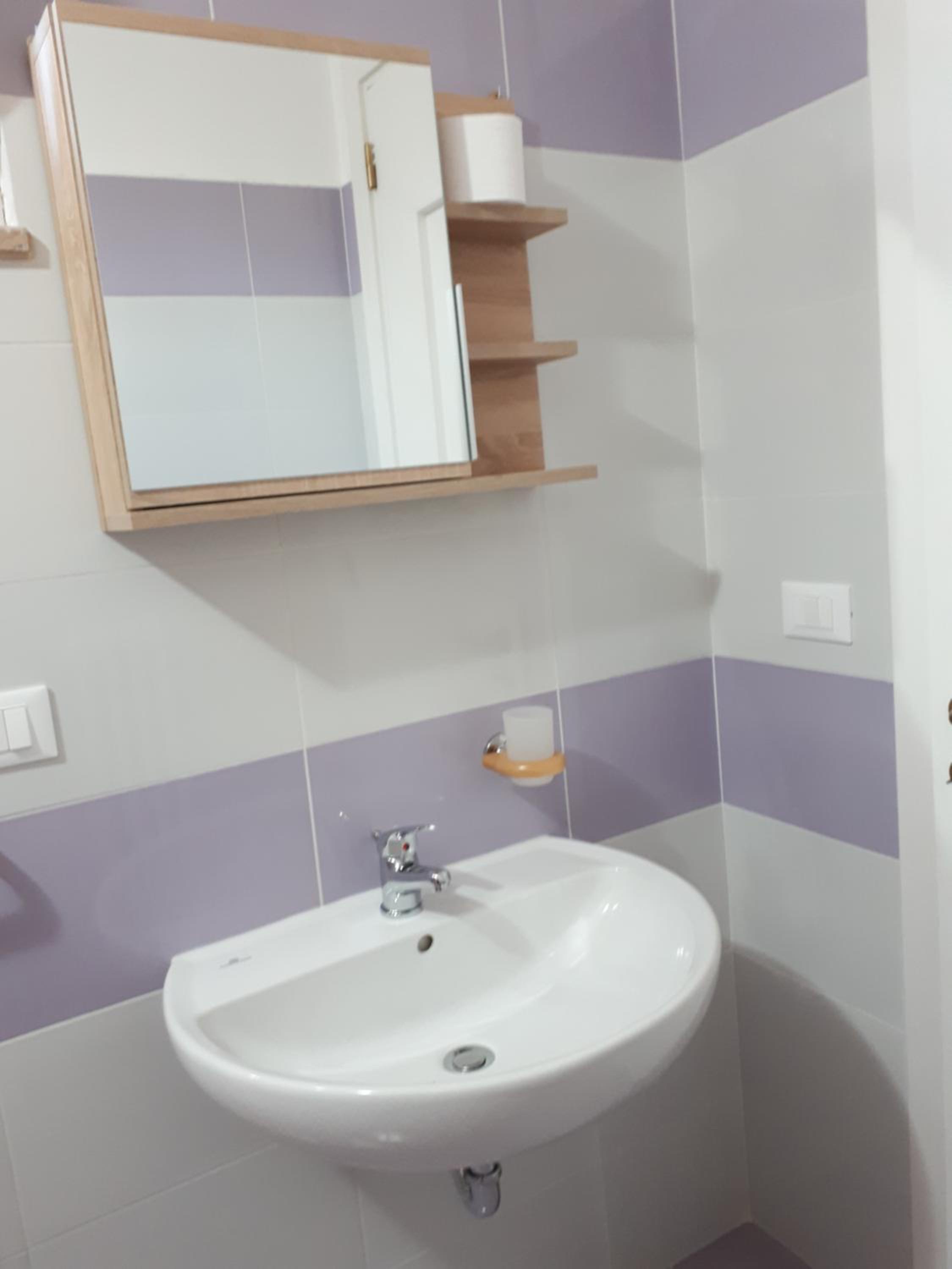 Twin Room - Photo 6