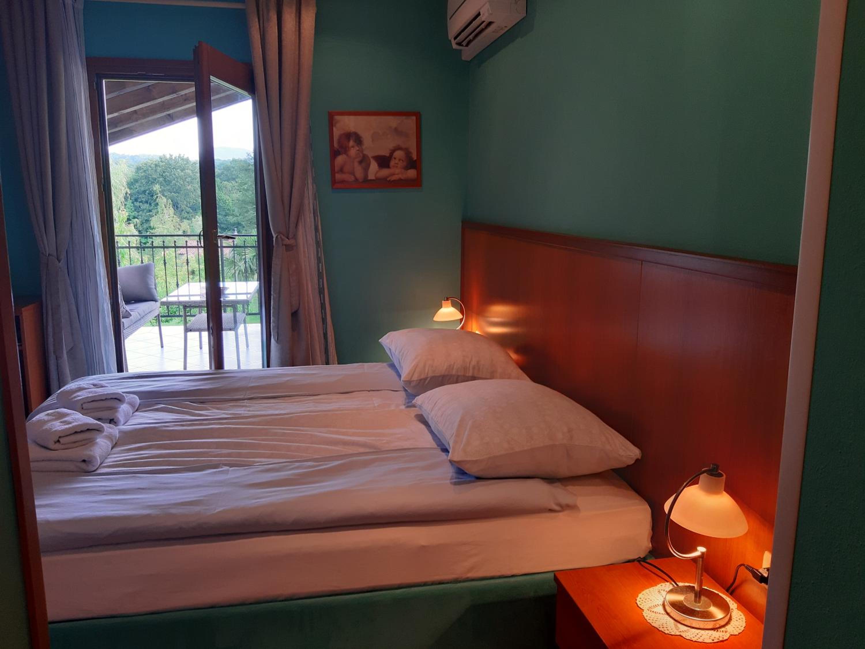 Double Room - Photo 1