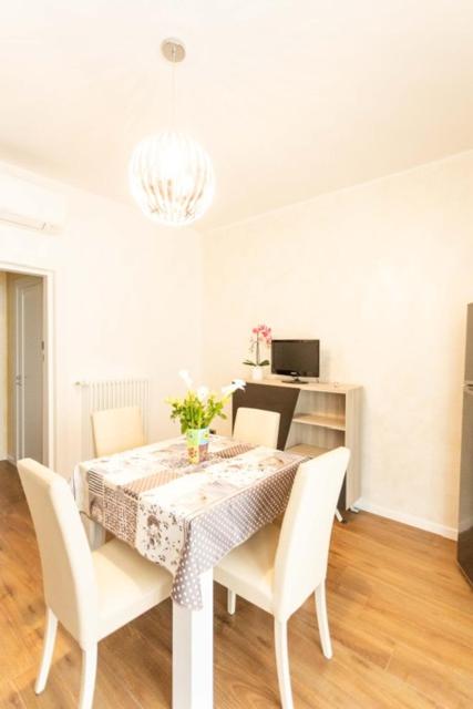 Classic Apartment - Photo 3