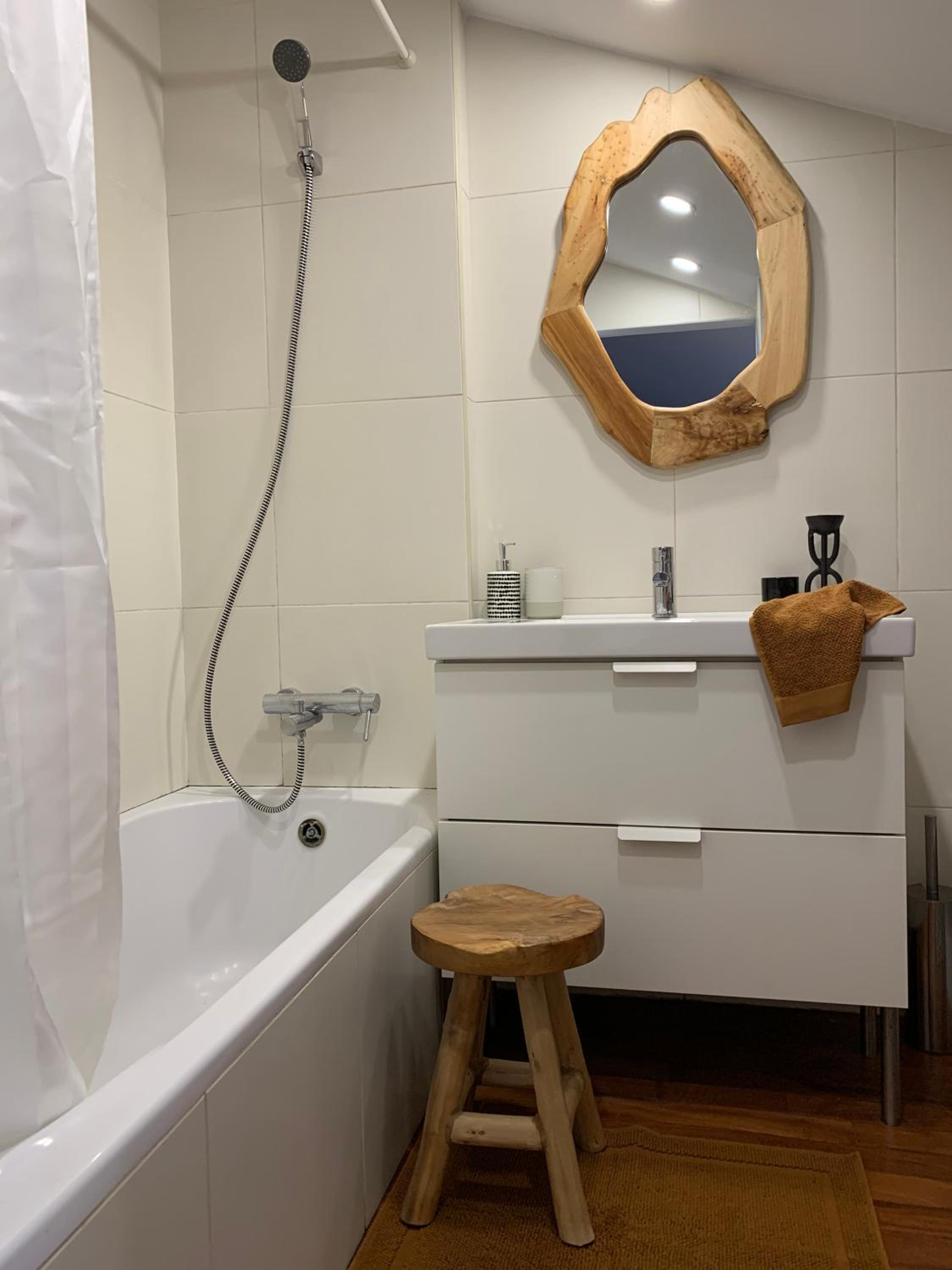 Two-Bedroom Apartment - Photo 3
