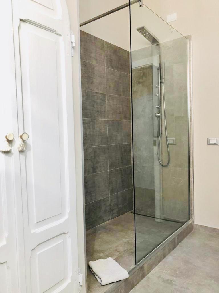 One-Bedroom Apartment - Photo 49