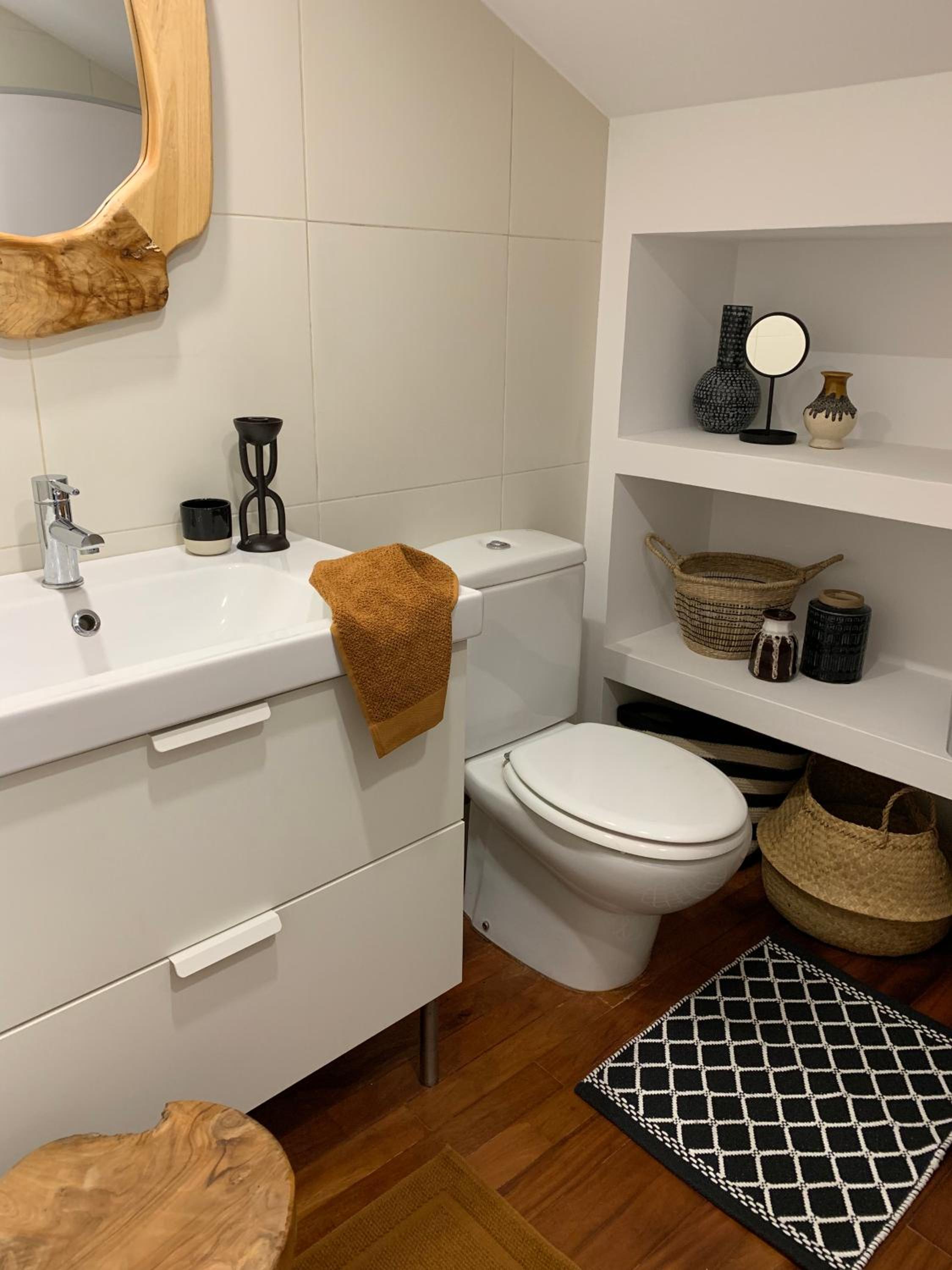 Two-Bedroom Apartment - Photo 18