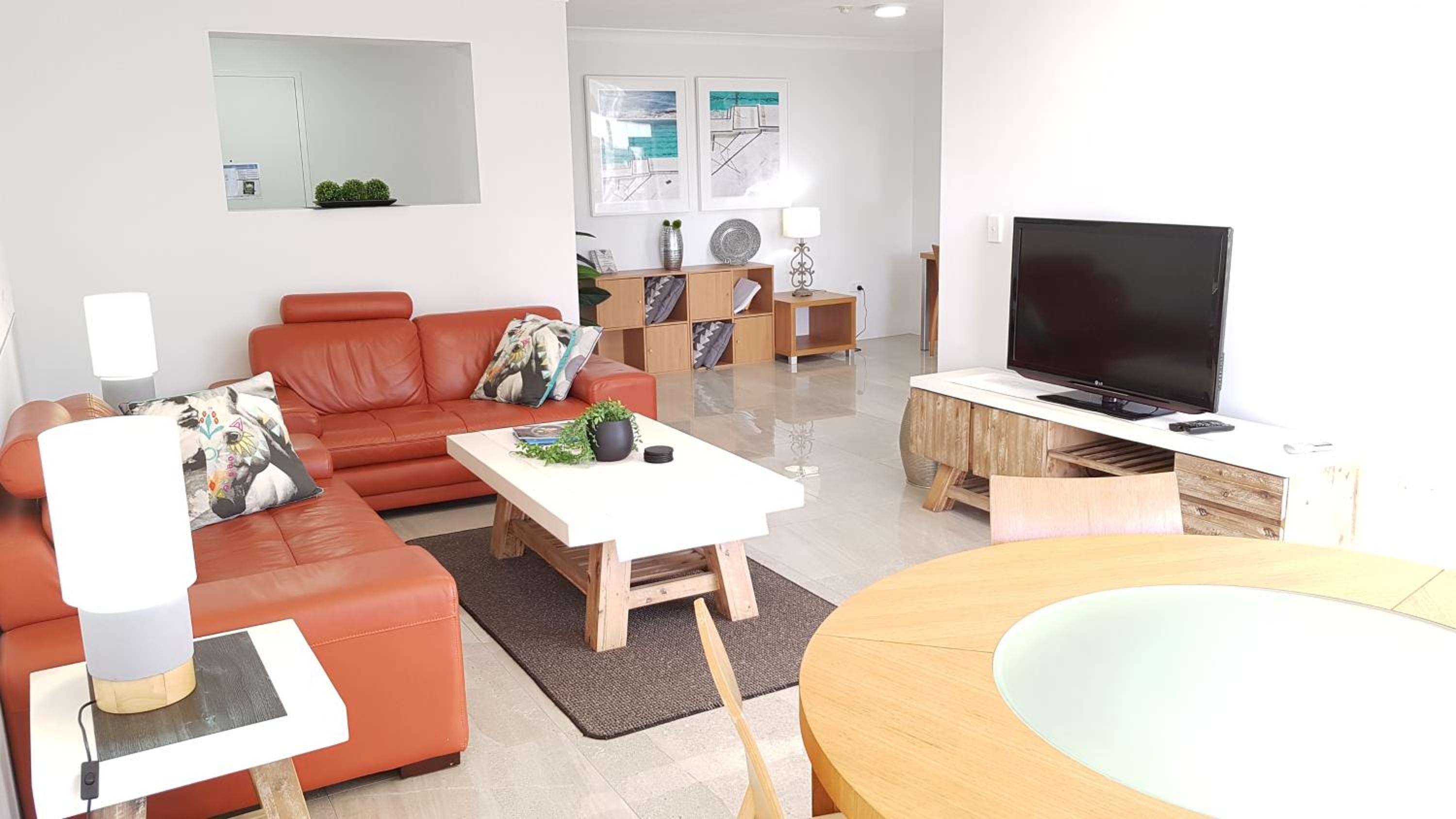Two-Bedroom Apartment - Ocean View (Unit 16)