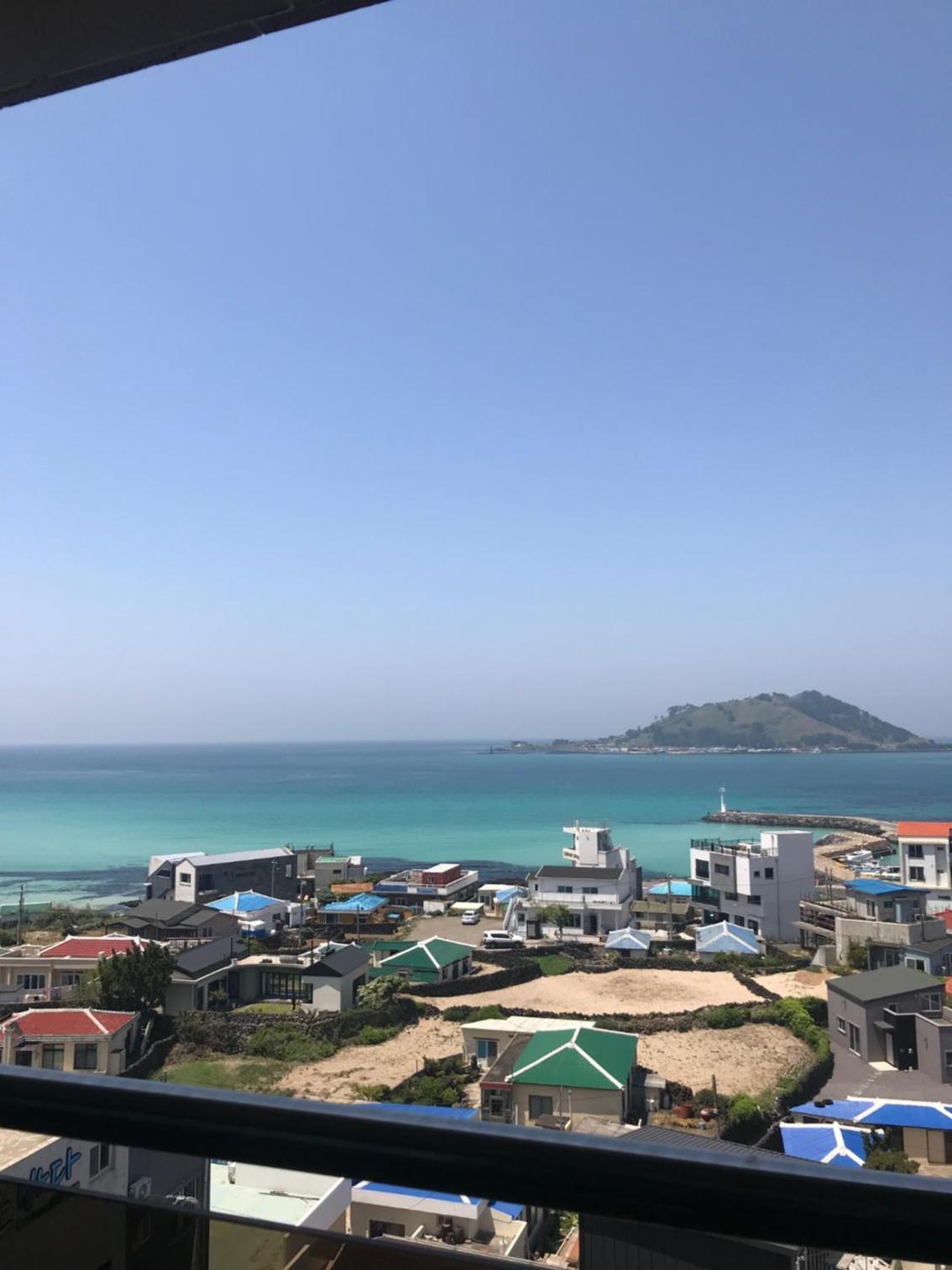 Suite with Sea View - Photo 10