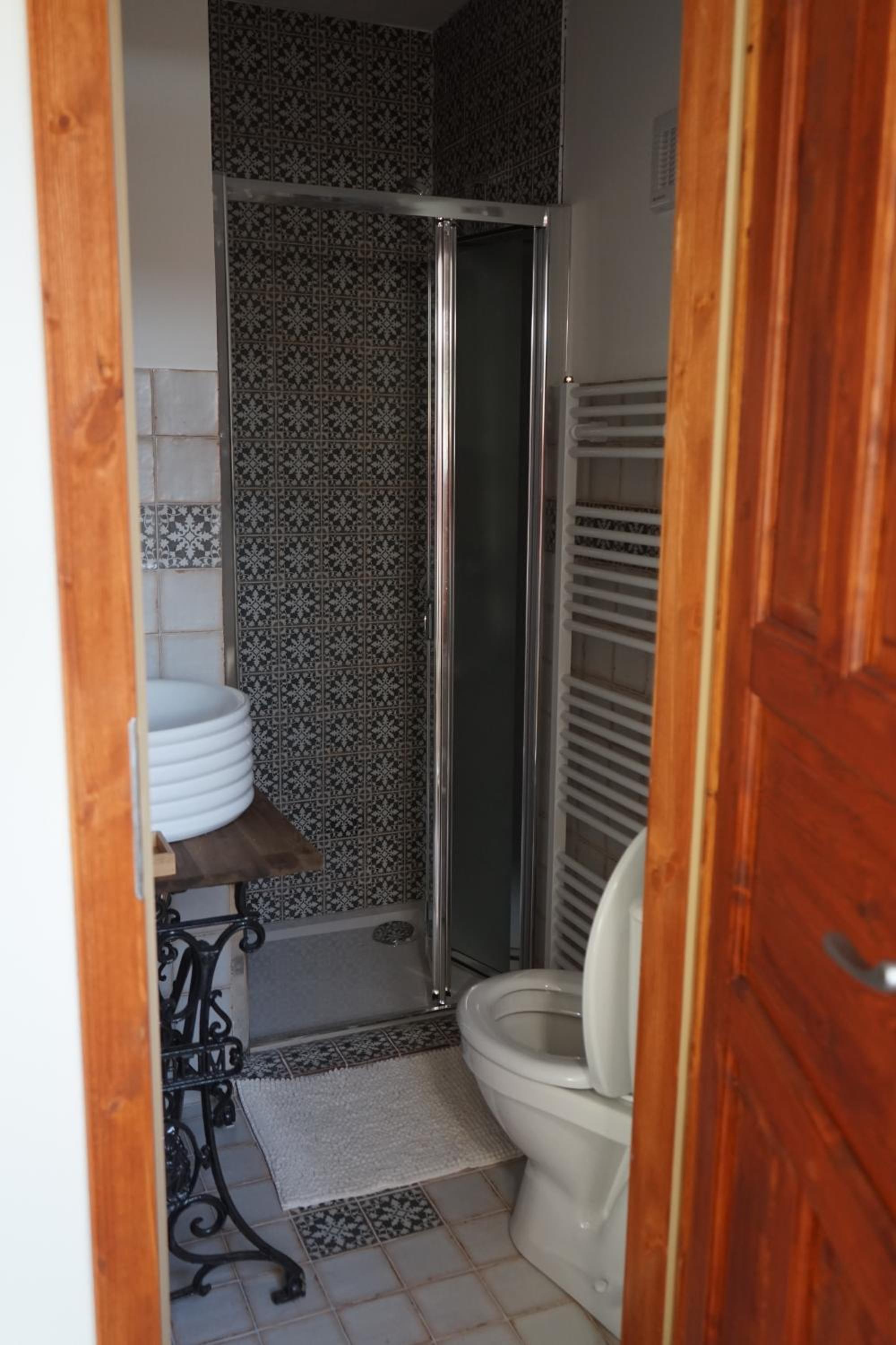 Double Room with Private Bathroom photo 2