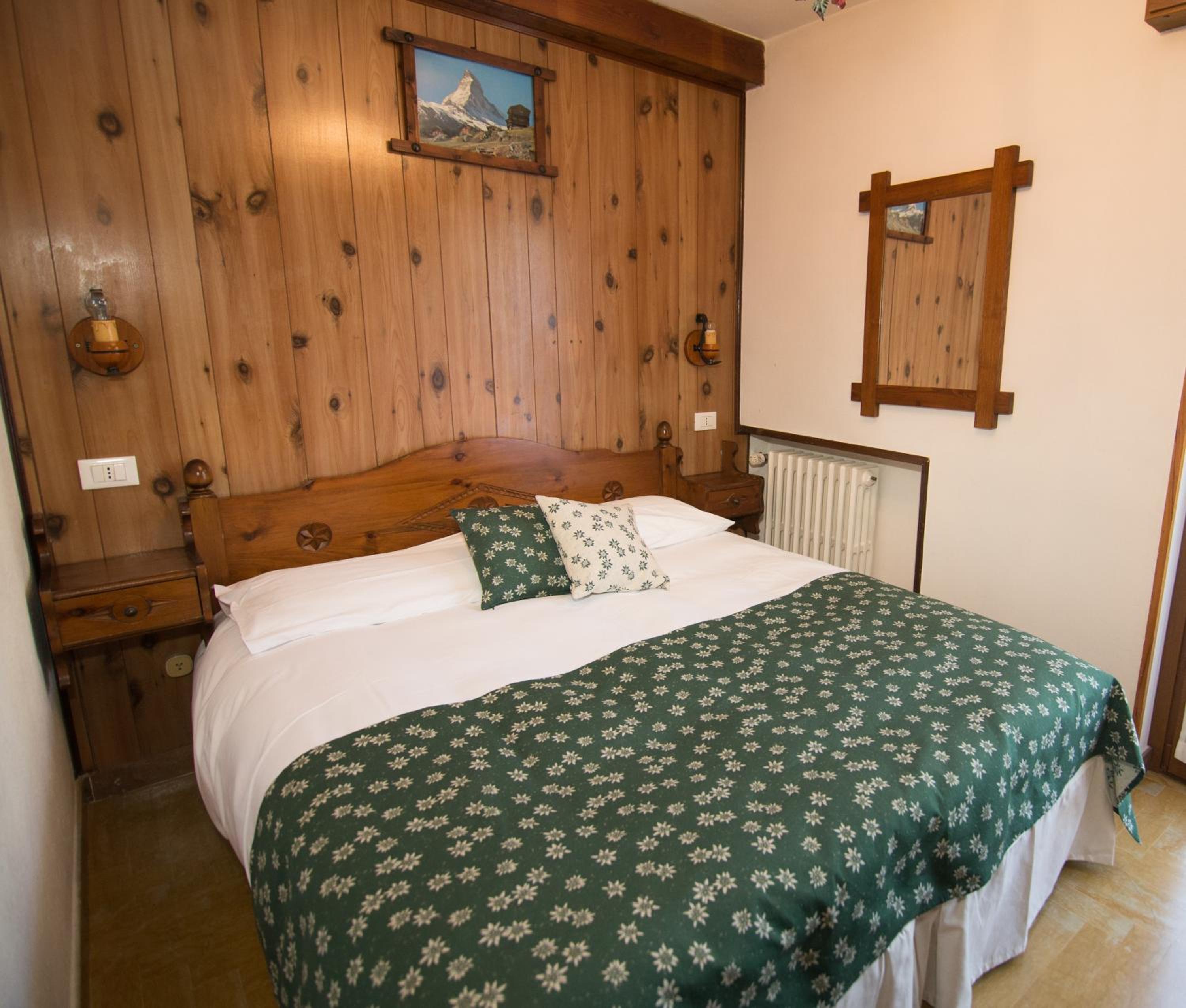 Small Double Room photo 1