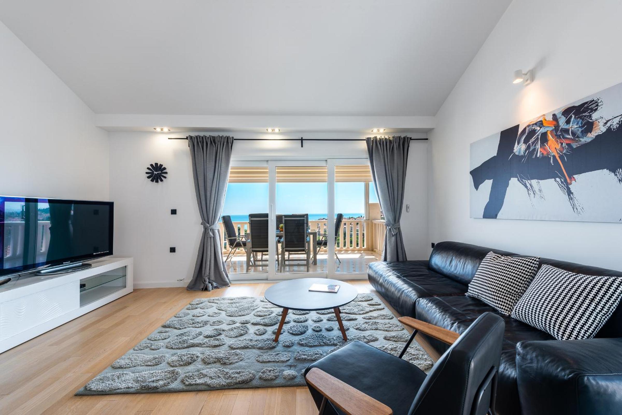 Apartment with Sea View