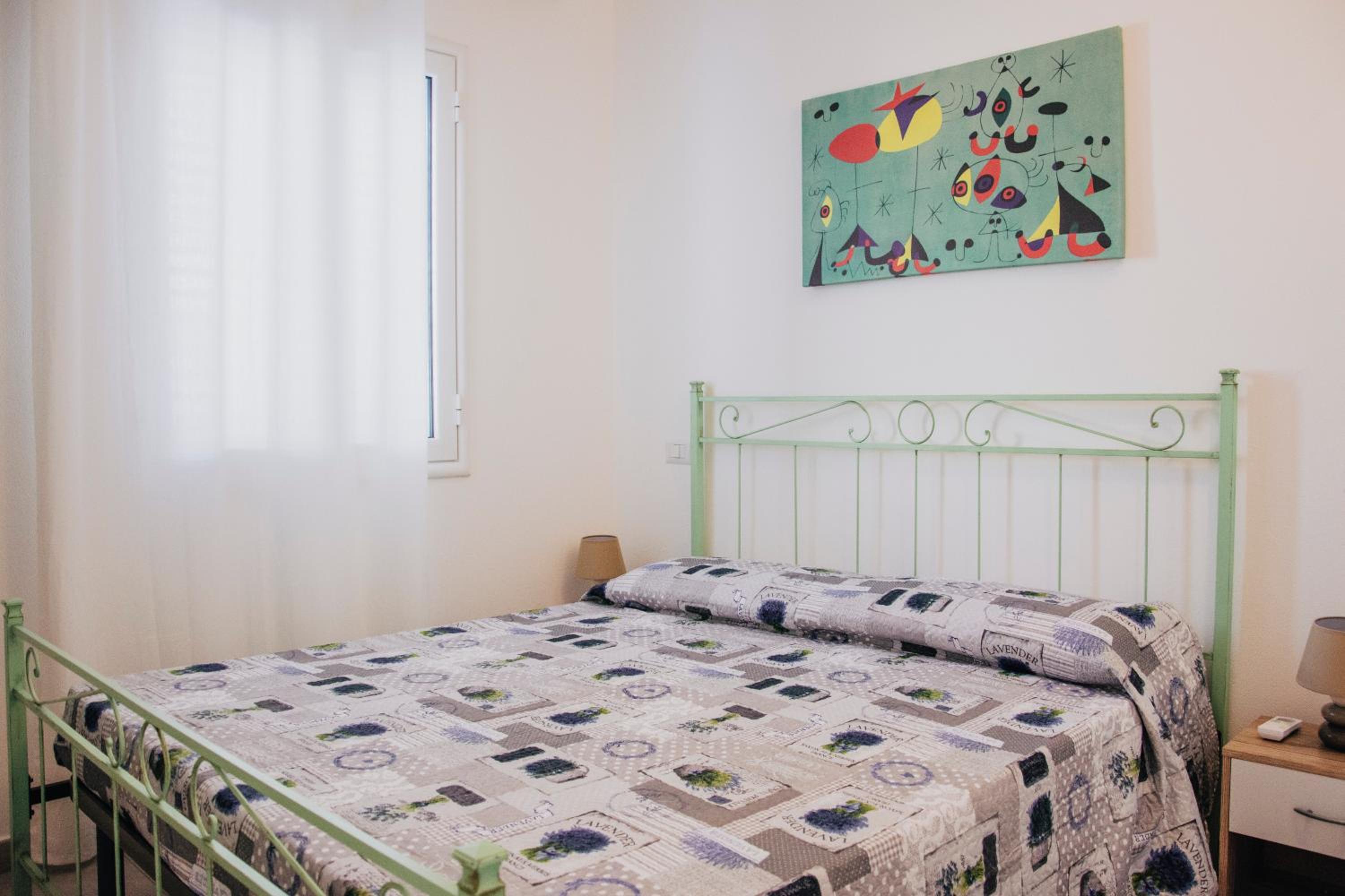 Three-Bedroom Apartment - Photo 10