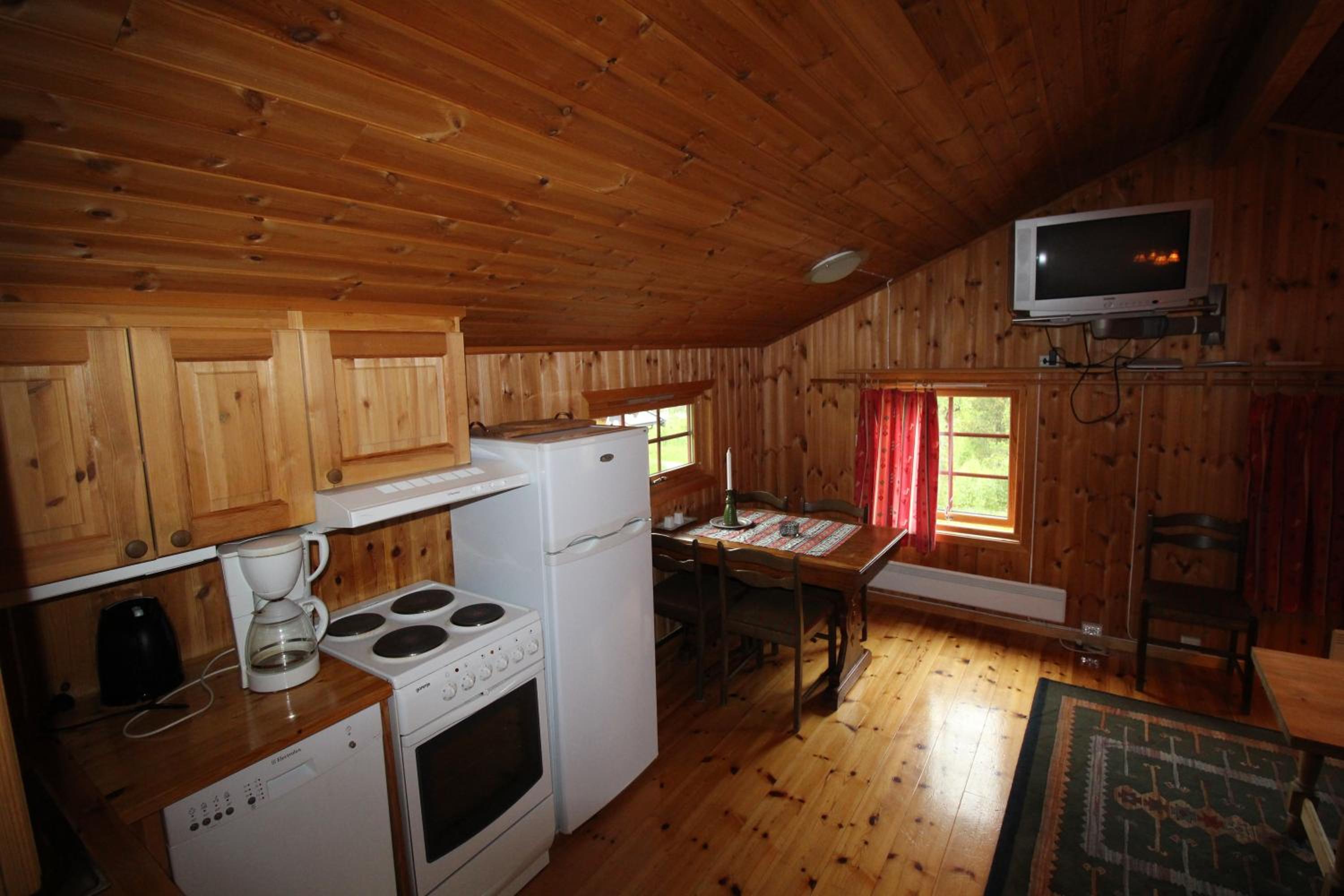 Two-Bedroom Cottage photo 3