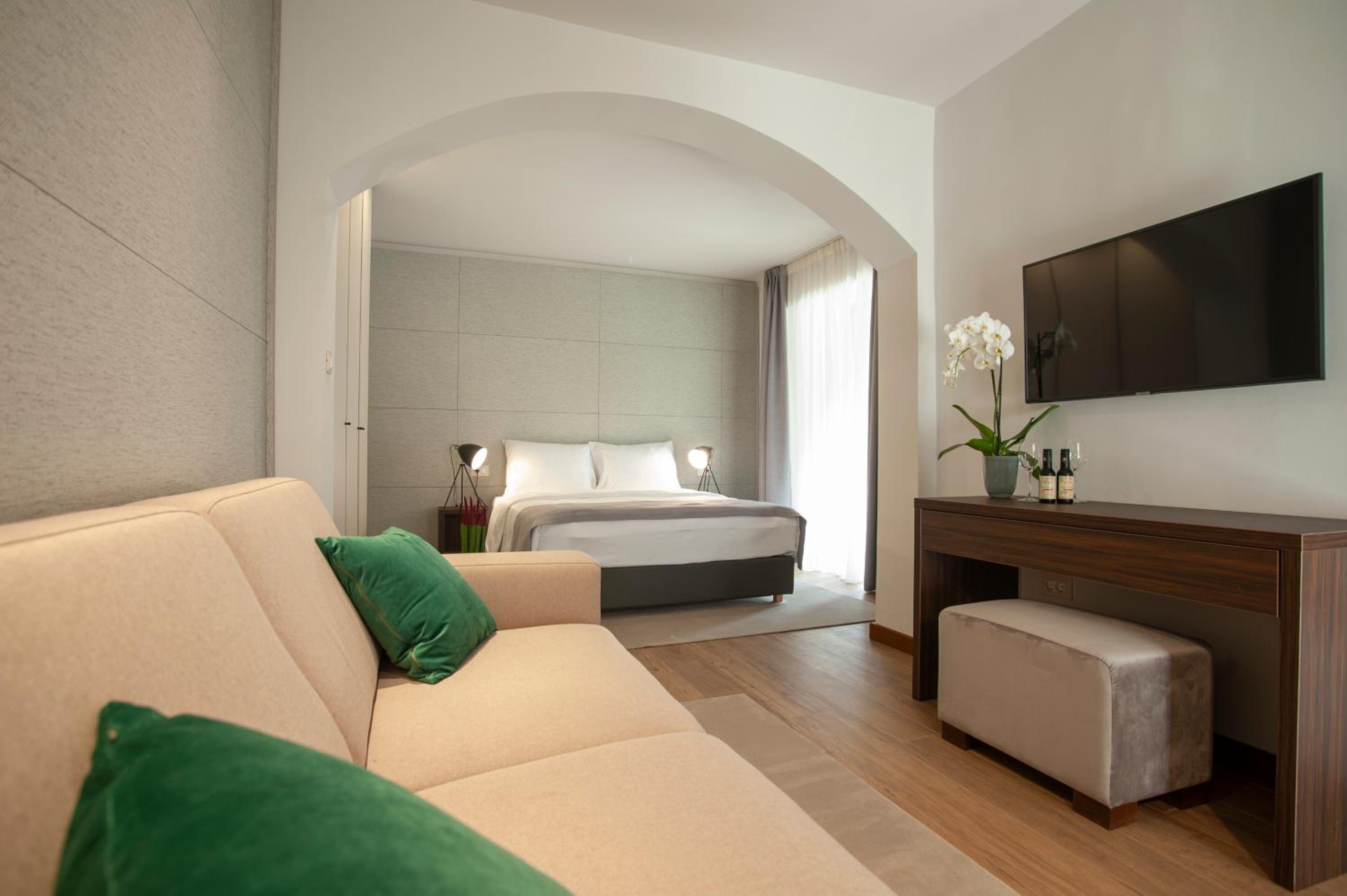 Superior Double or Twin Room - Photo 7