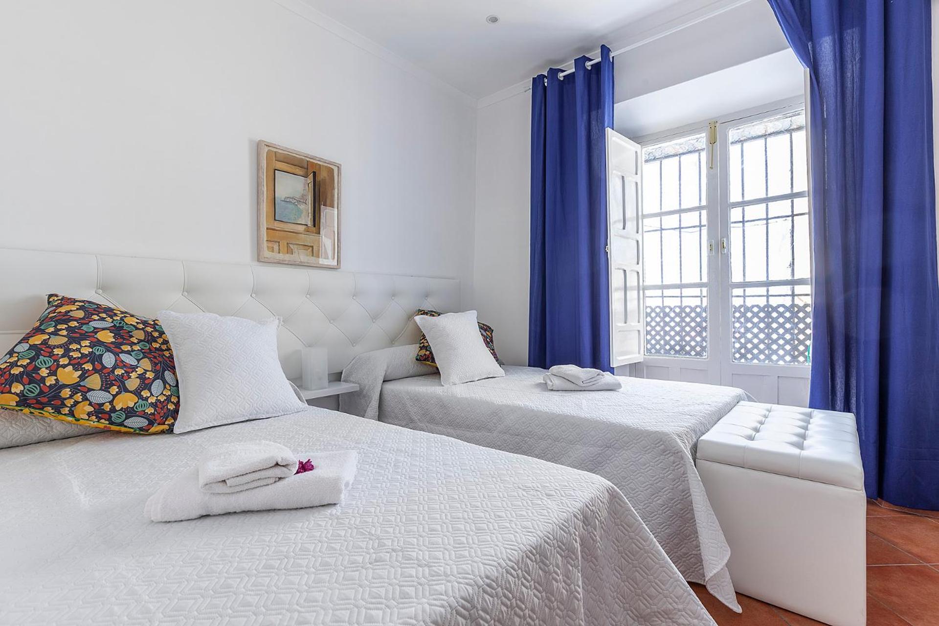 Habitación Doble con Baño Privado