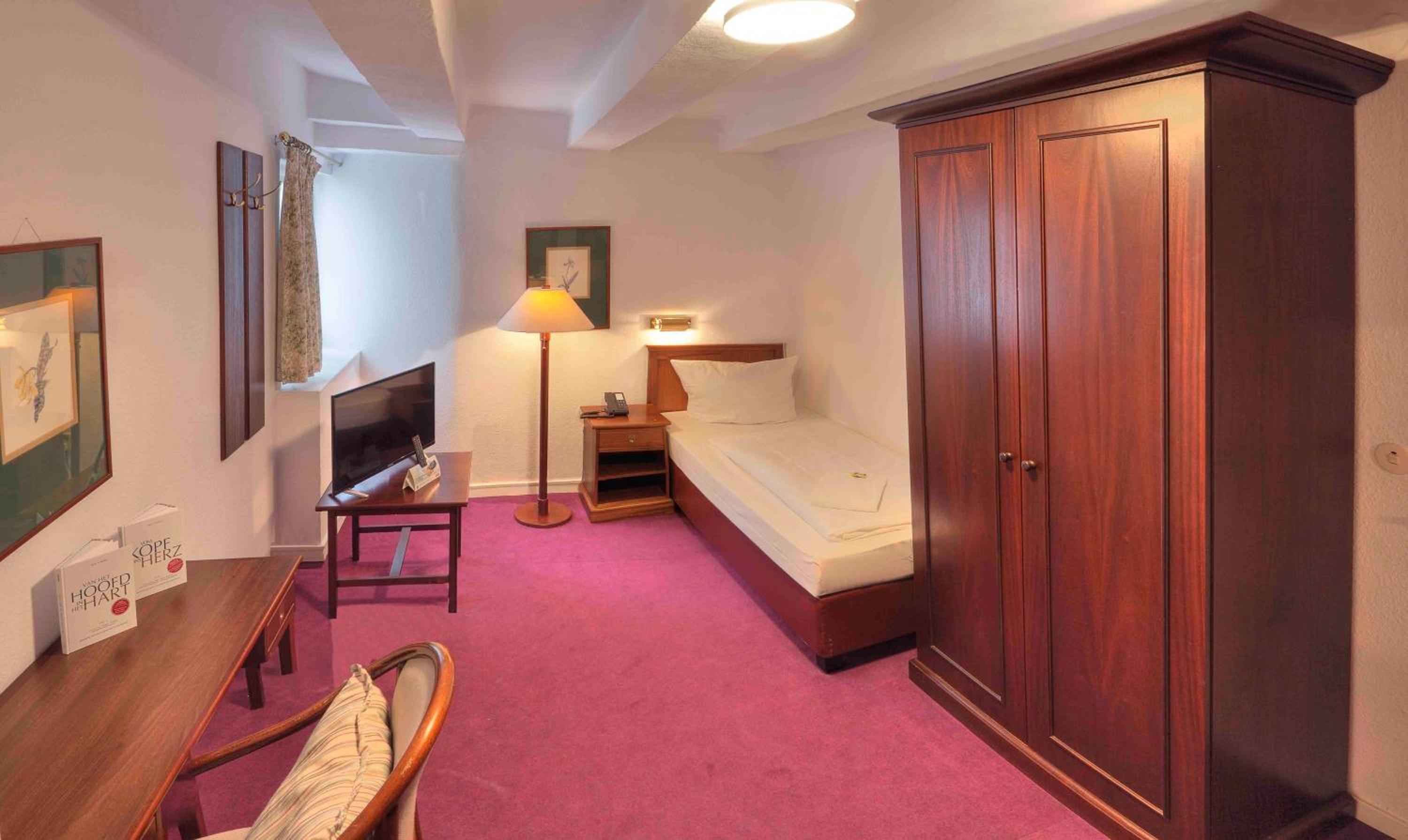 Economy Single Room