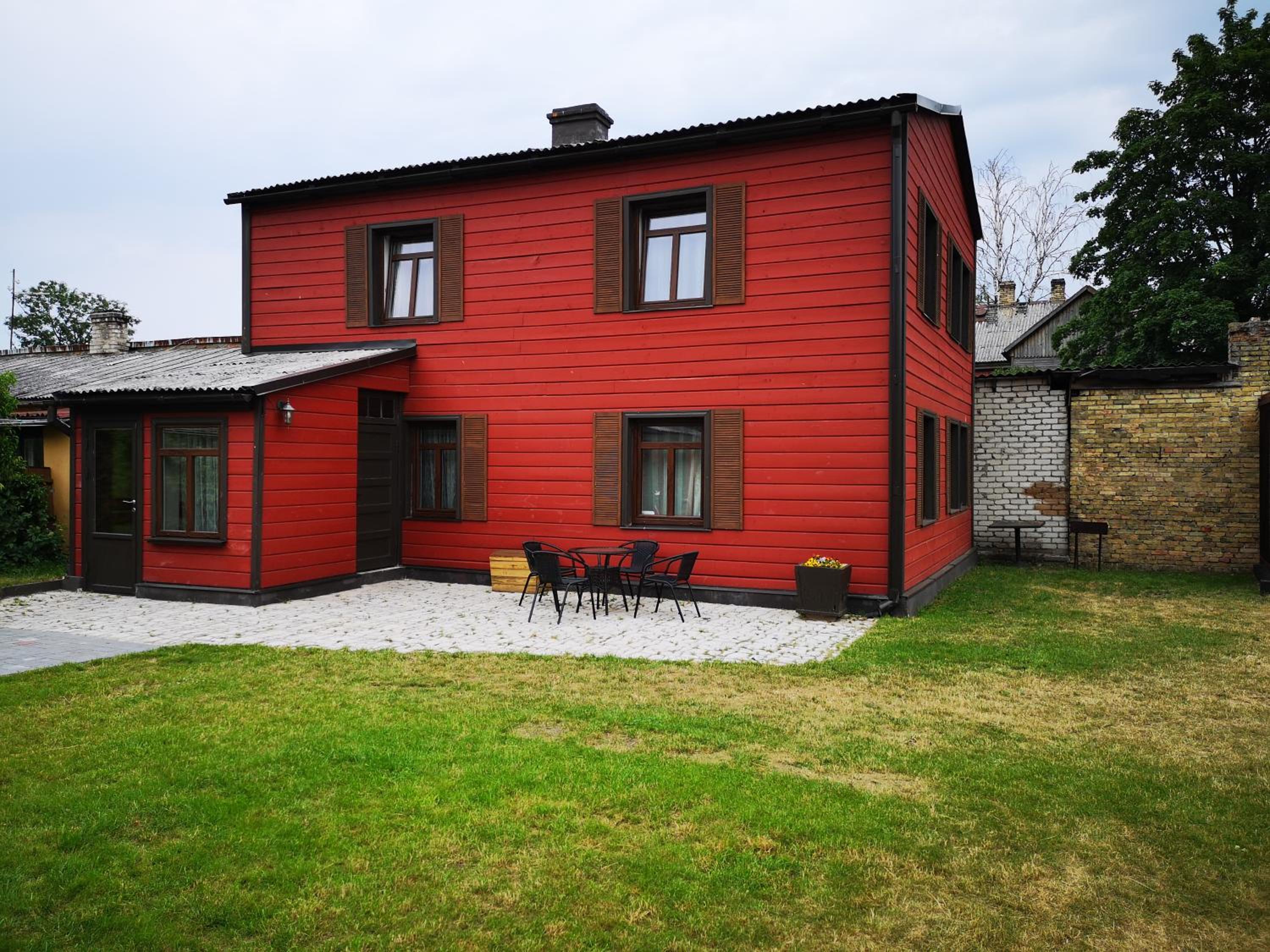 Two-Bedroom House - Photo 8