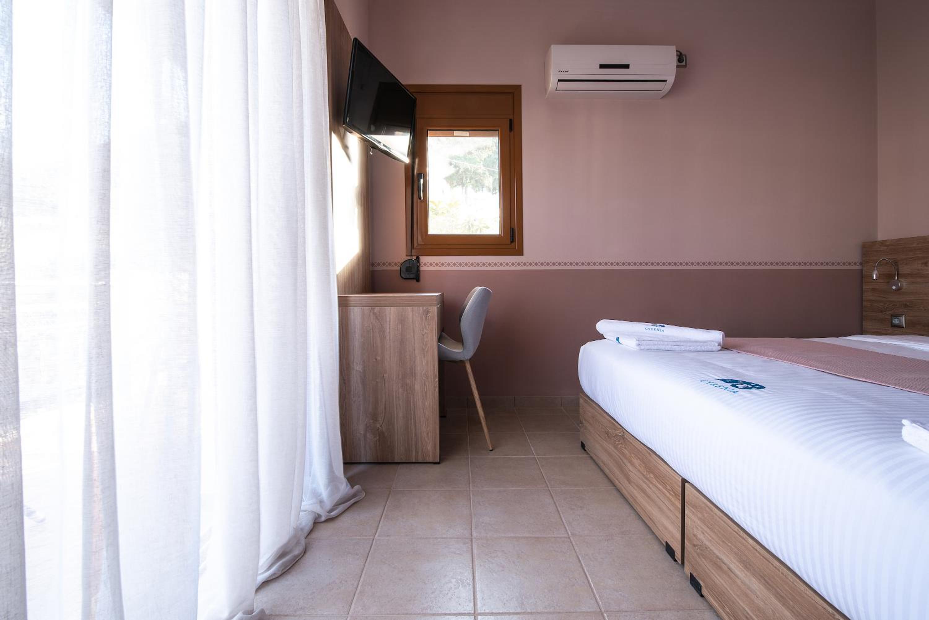 Suite with Balcony - Photo 5
