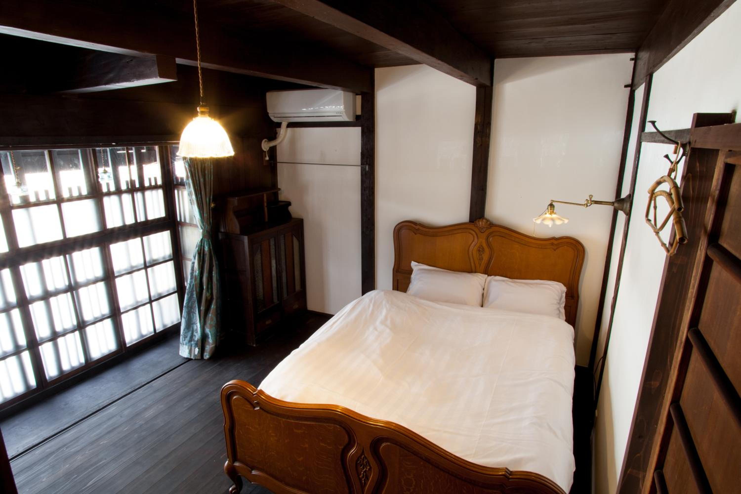 Double Room with Shared Bathroom