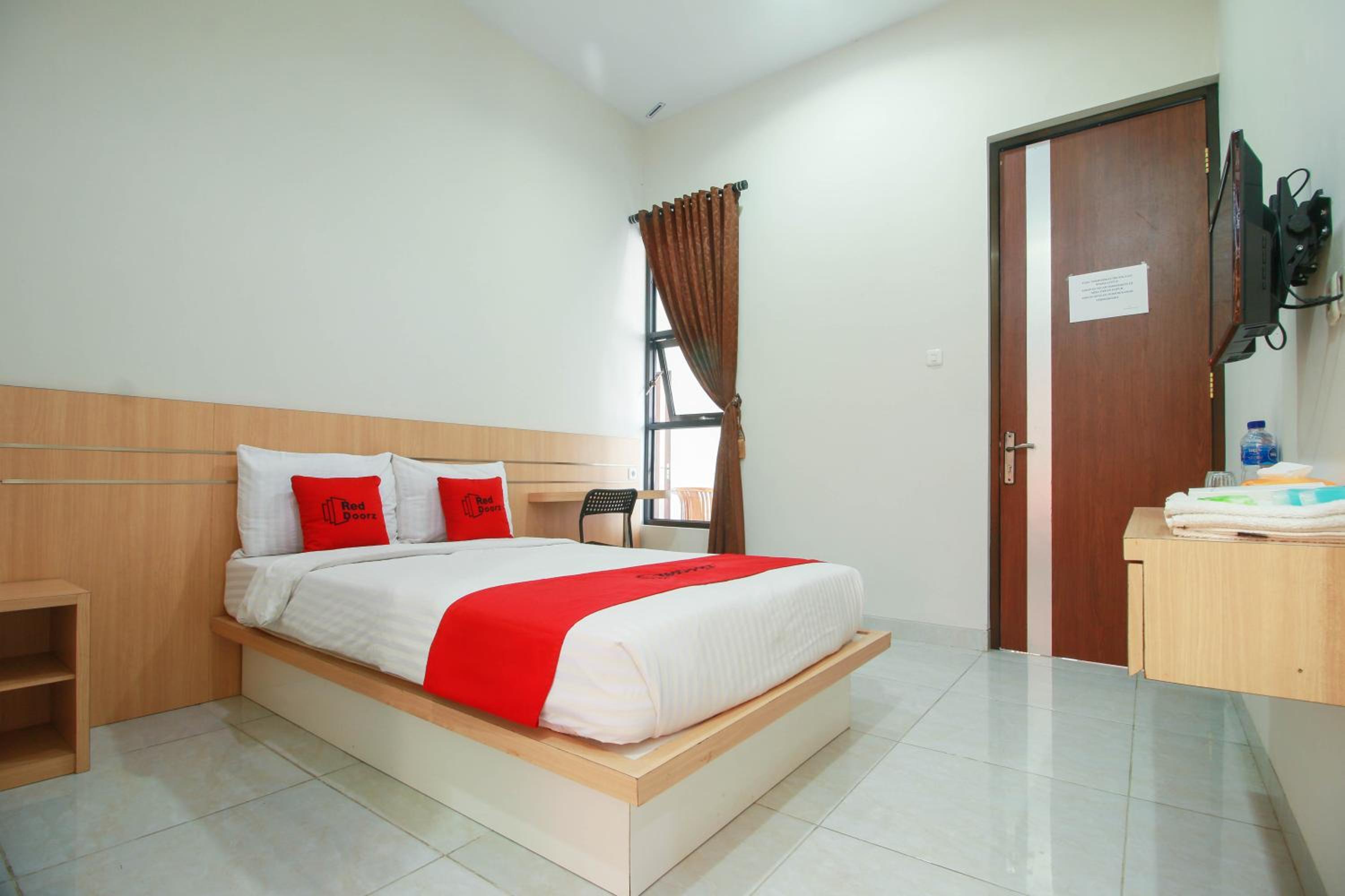 Deluxe Double Room - Photo 8