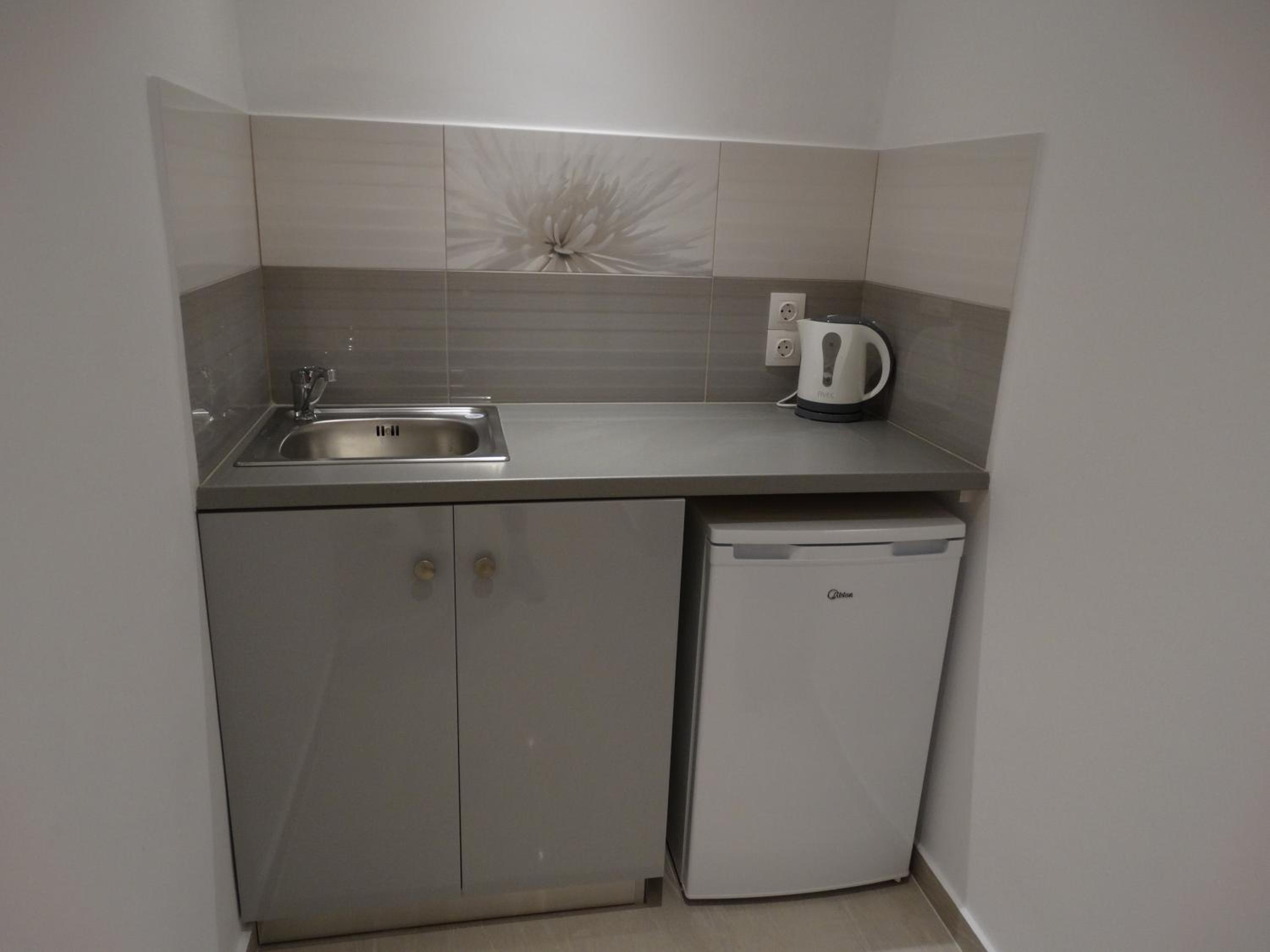 Superior Triple Room photo 3