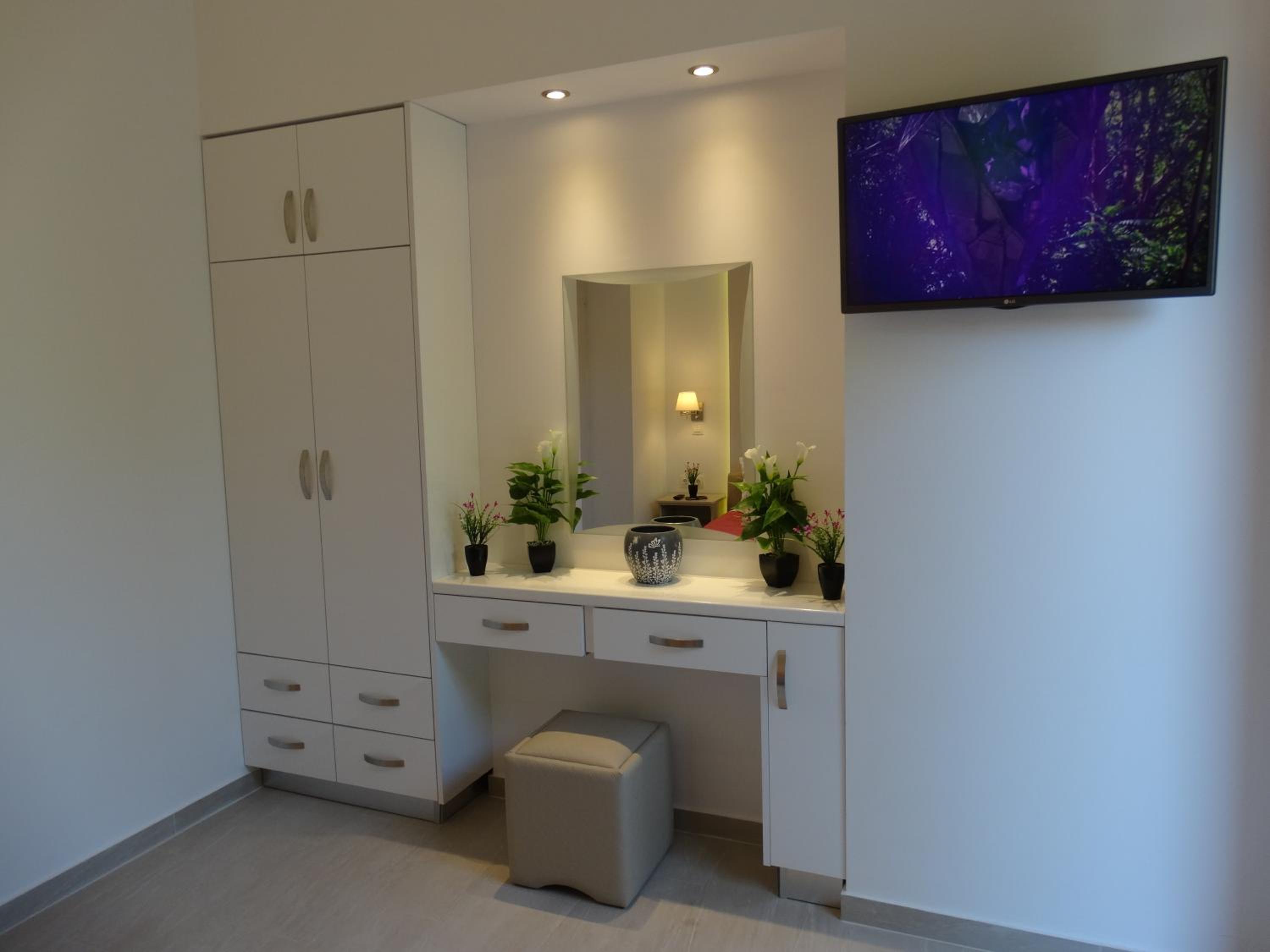 Superior Triple Room photo 2