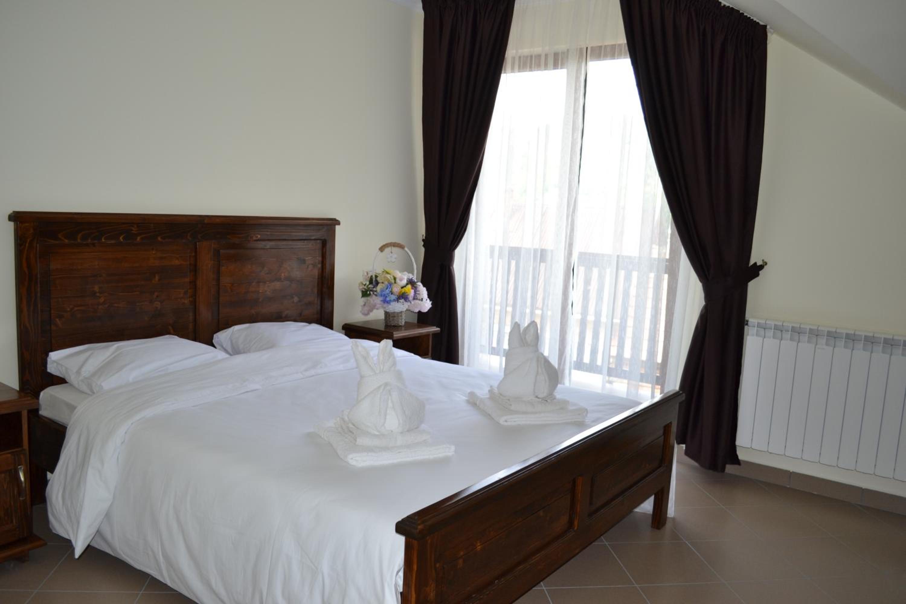 King Room with Mountain View photo 3