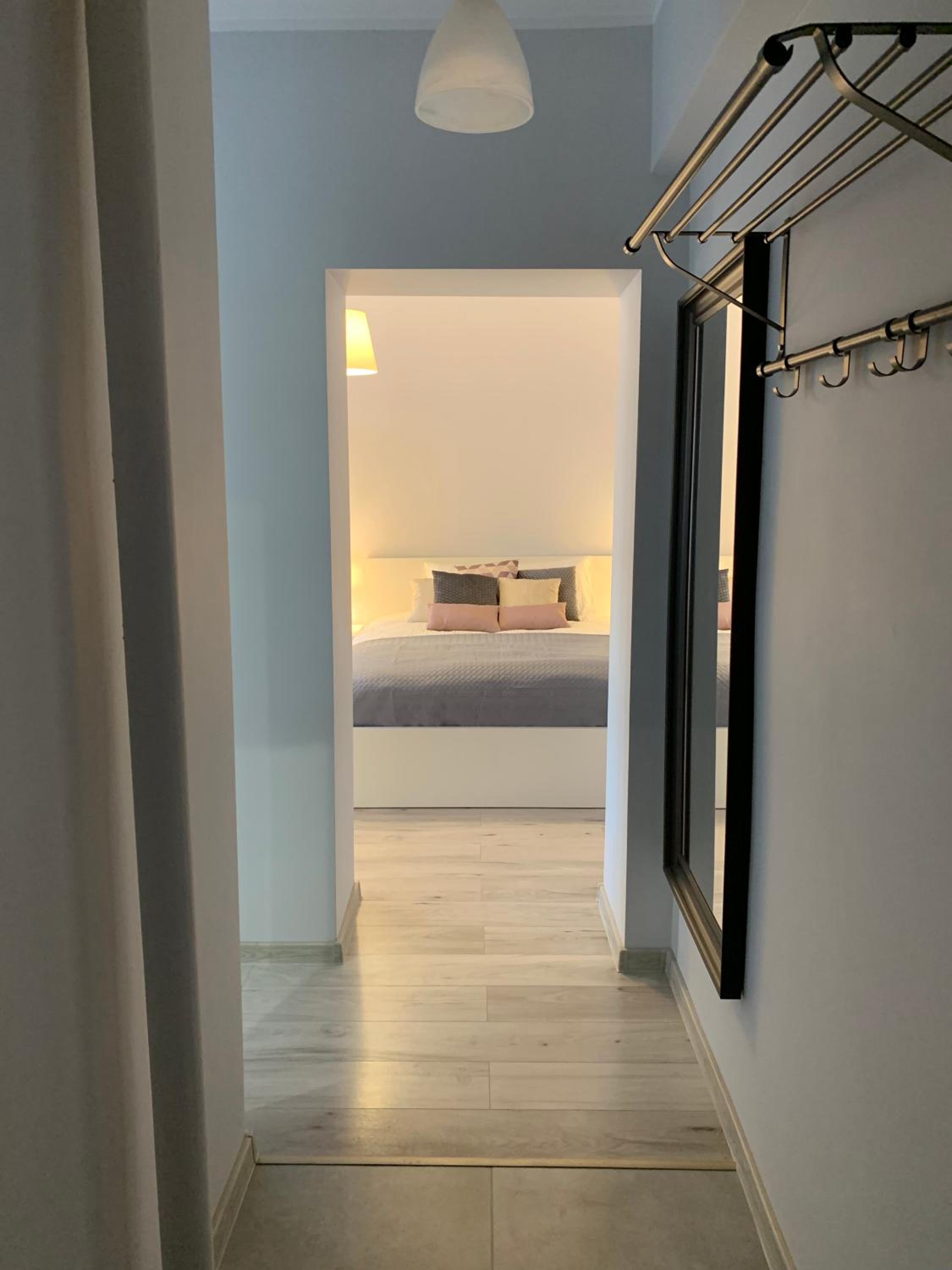 One-Bedroom Apartment photo 3