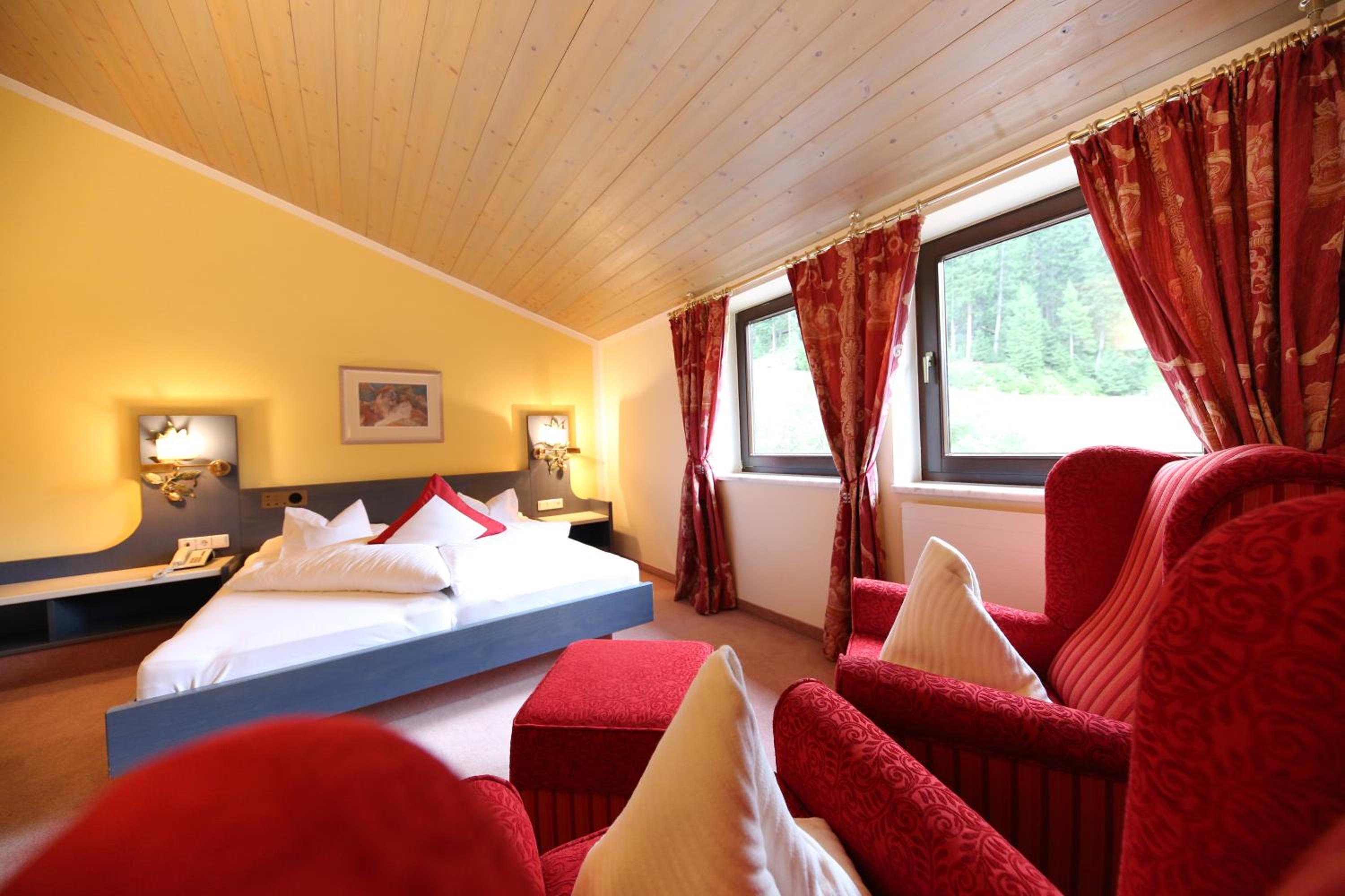 Junior Suite with Mountain View