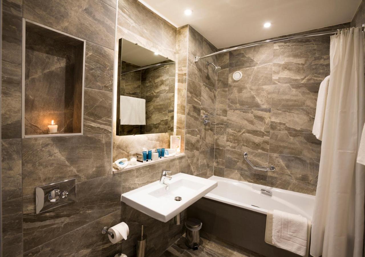 Classic Twin Room - Photo 2