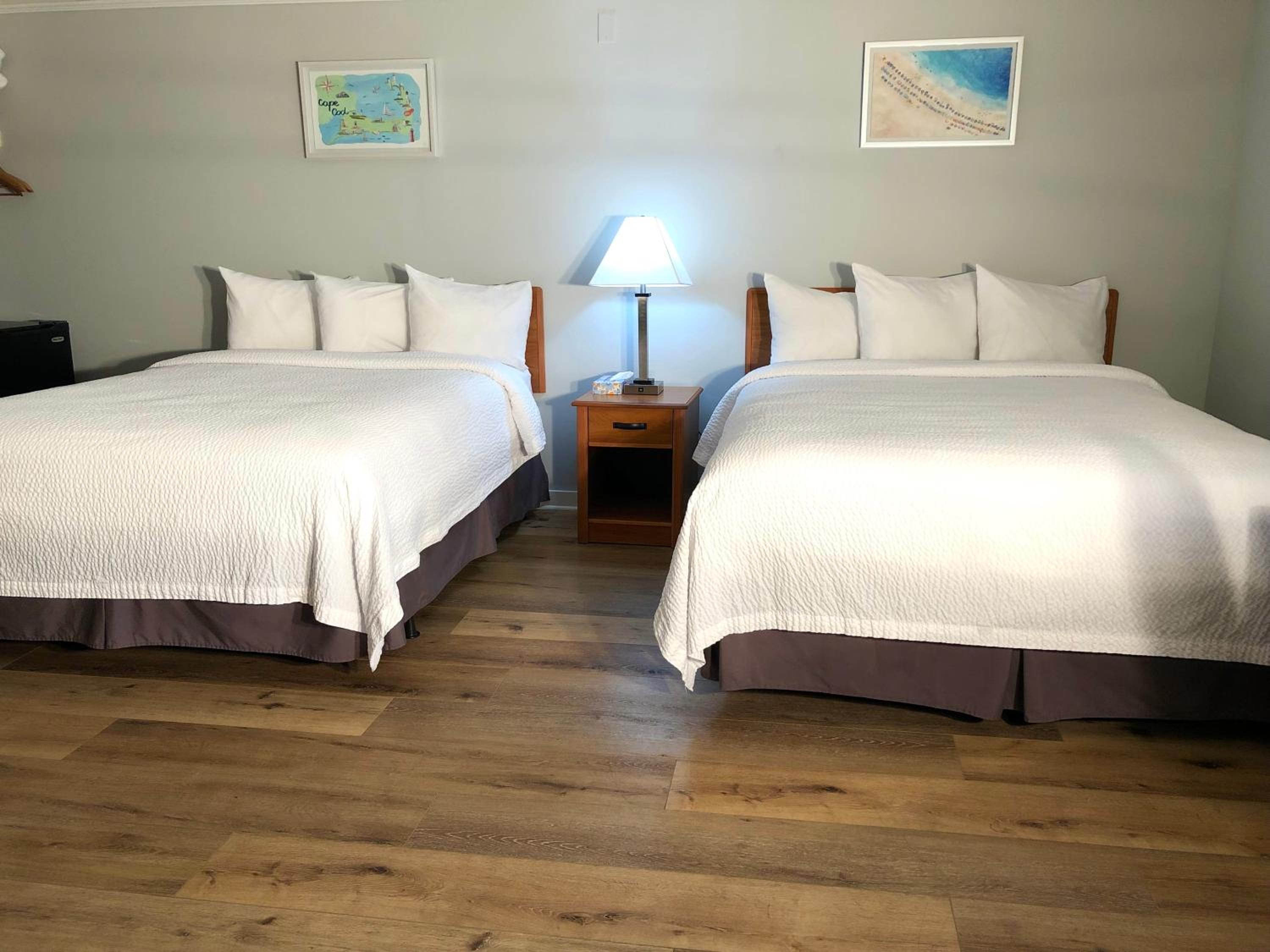 Deluxe Queen Room With Two Queen Beds