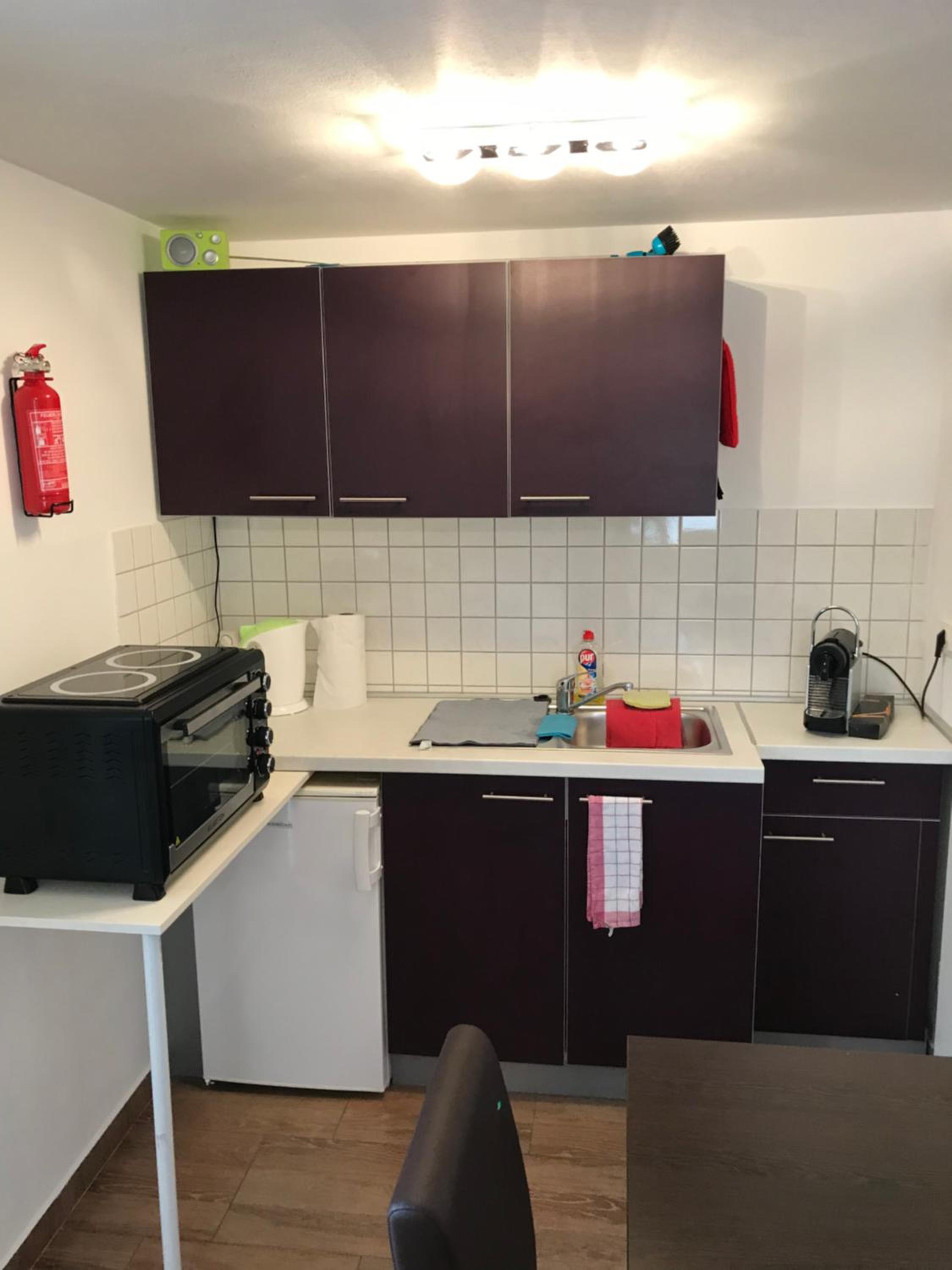 Studio Apartment - Photo 28