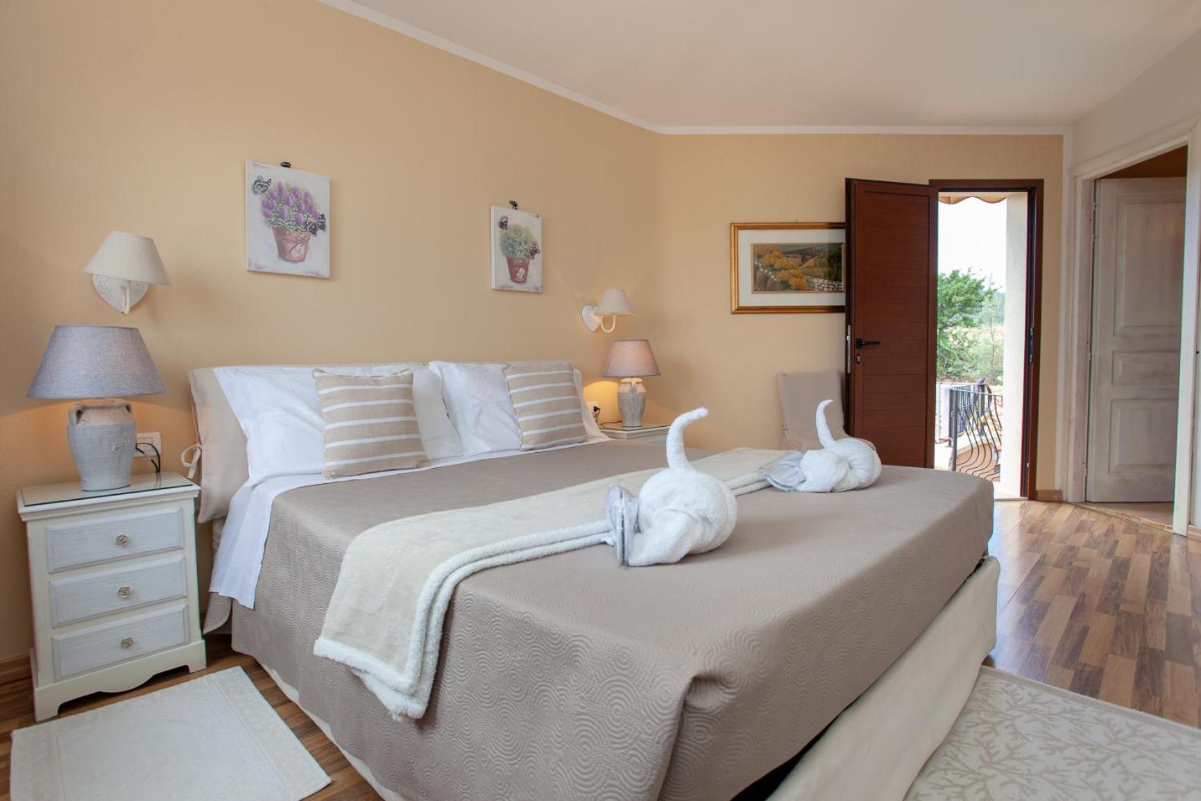 Deluxe Triple Room with Sea View