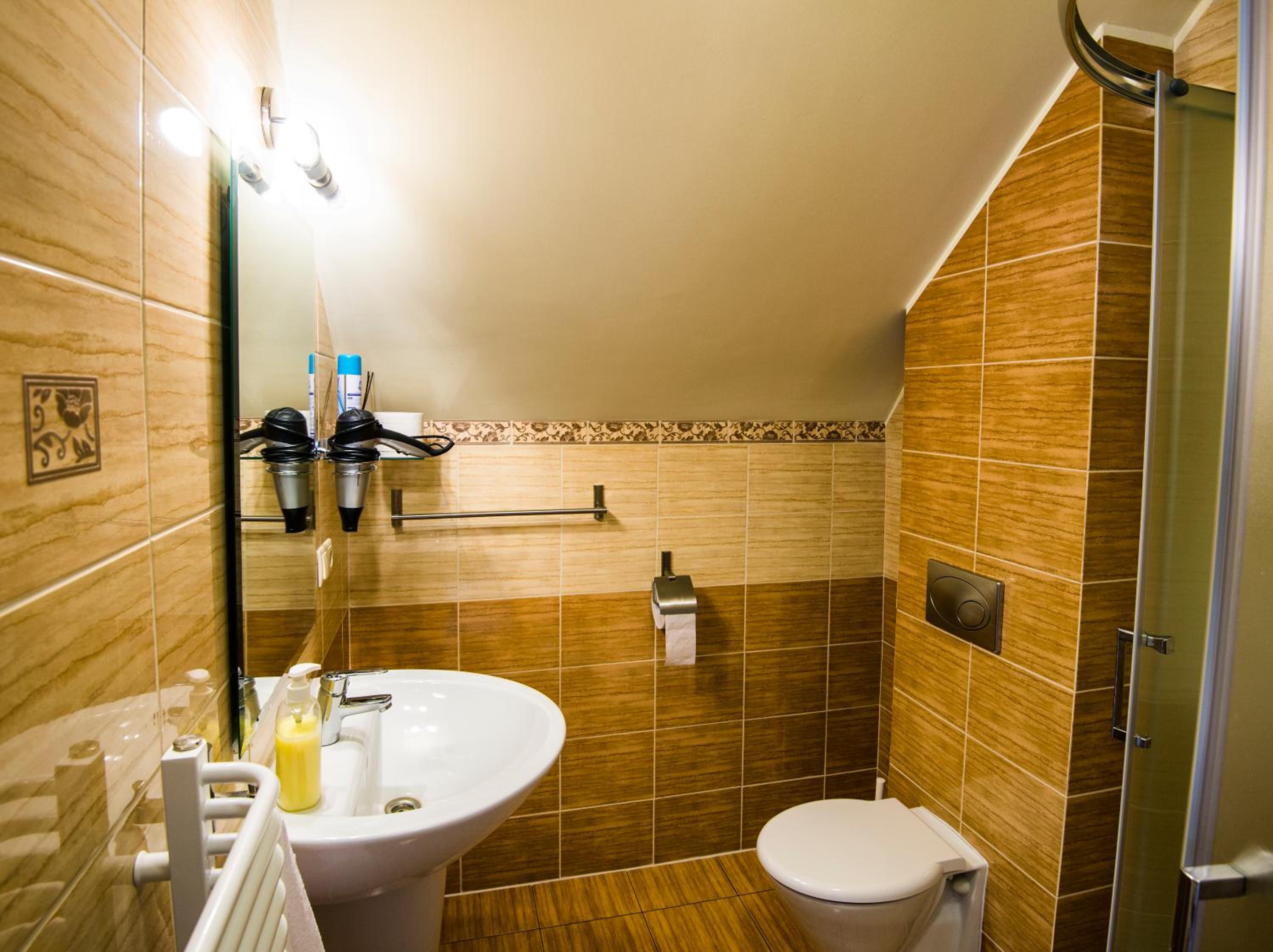 Standard Double Room with Double Bed - Photo 14