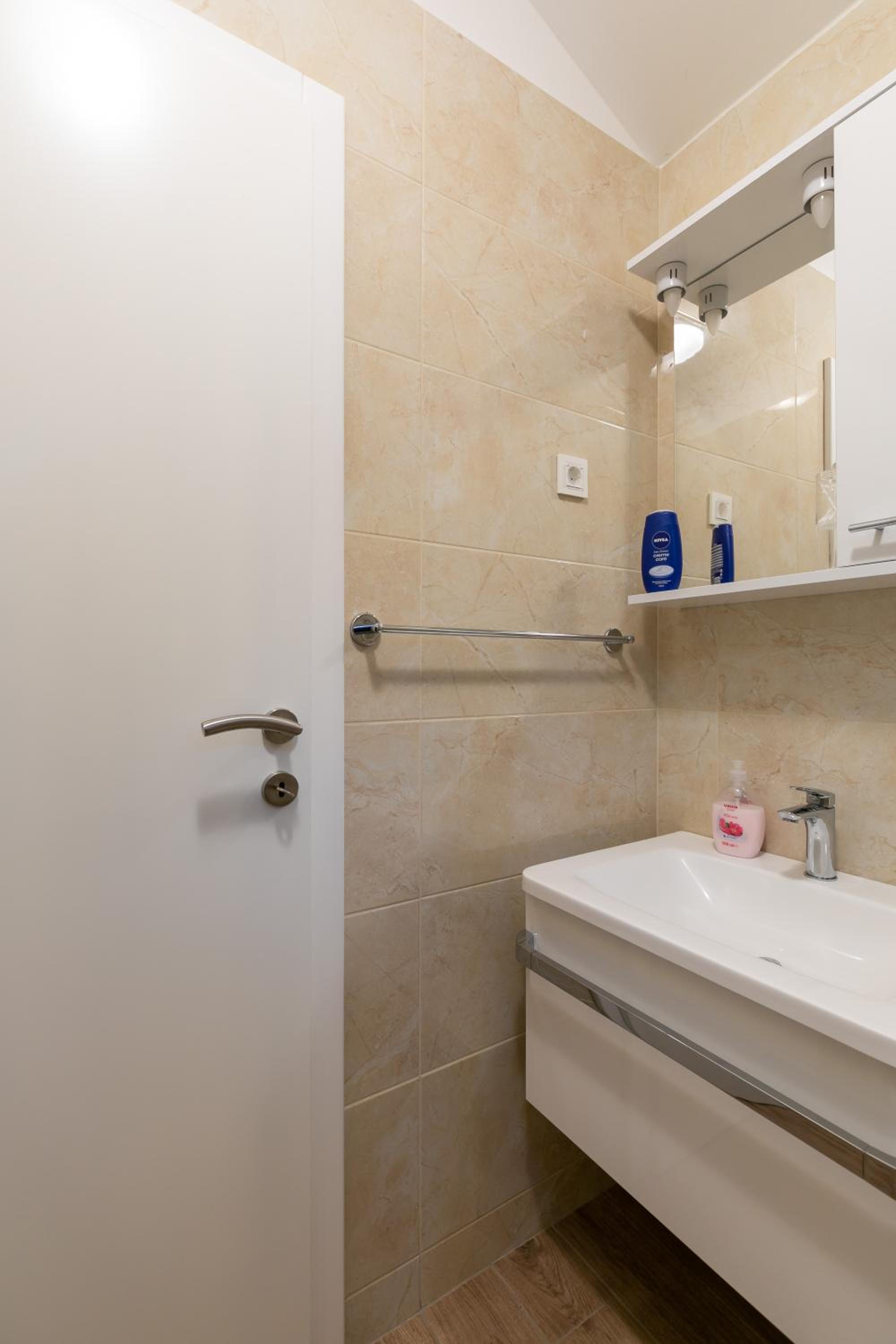  One-Bedroom Apartment with Terrace - Photo 19