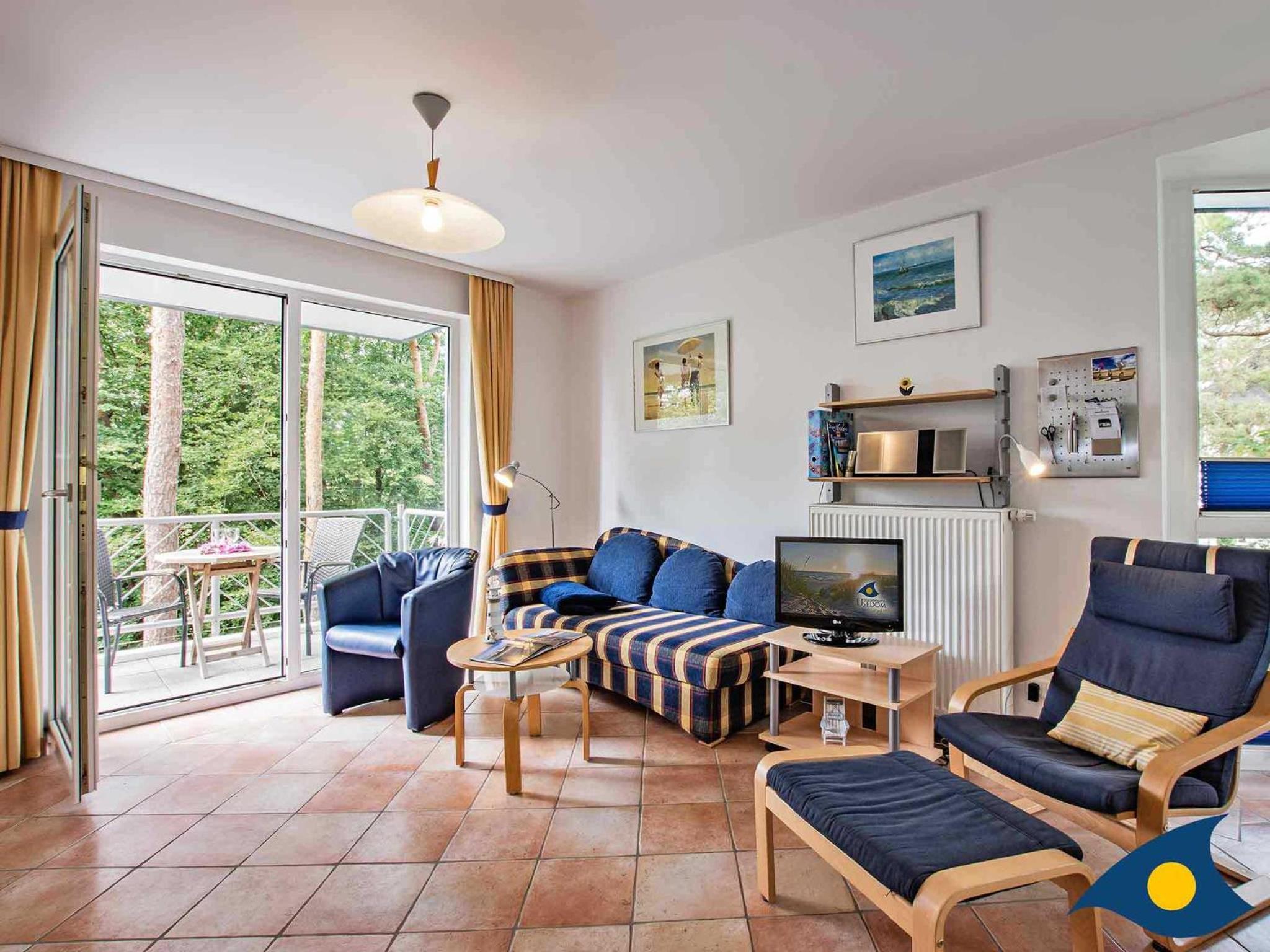 Apartment with Balcony photo 3