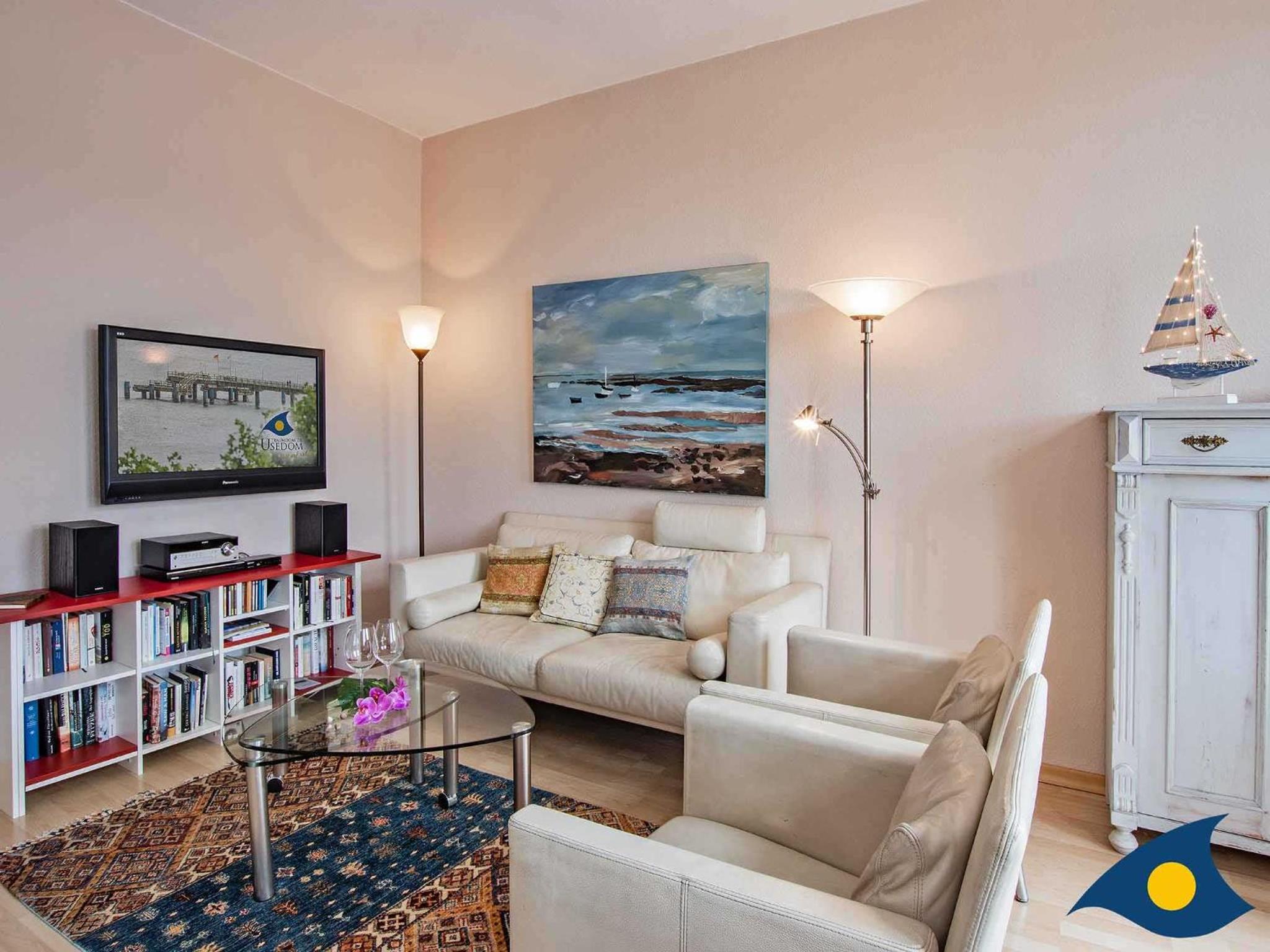 Two-Bedroom Apartment with Balcony photo 3