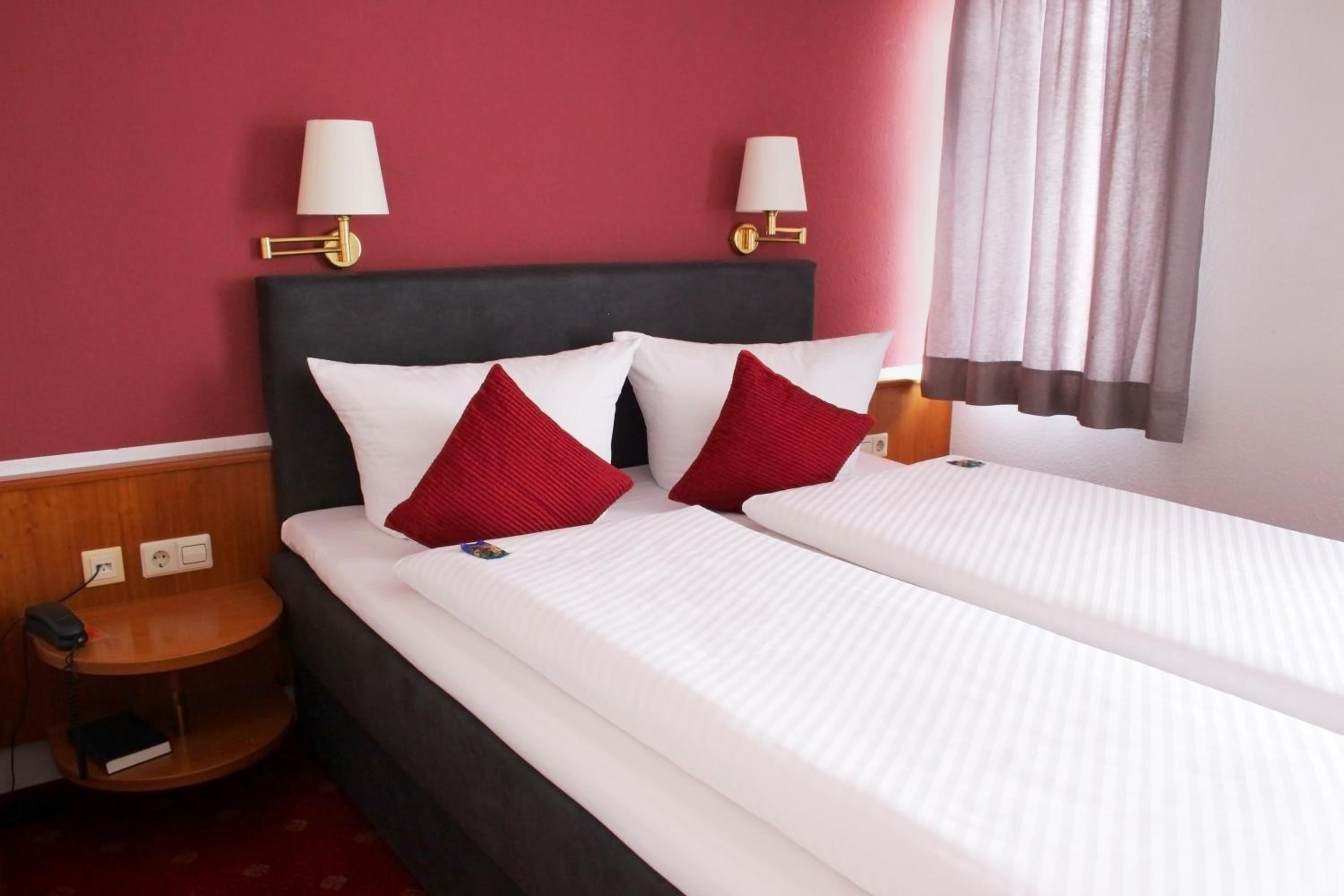 Double Room - Photo 1