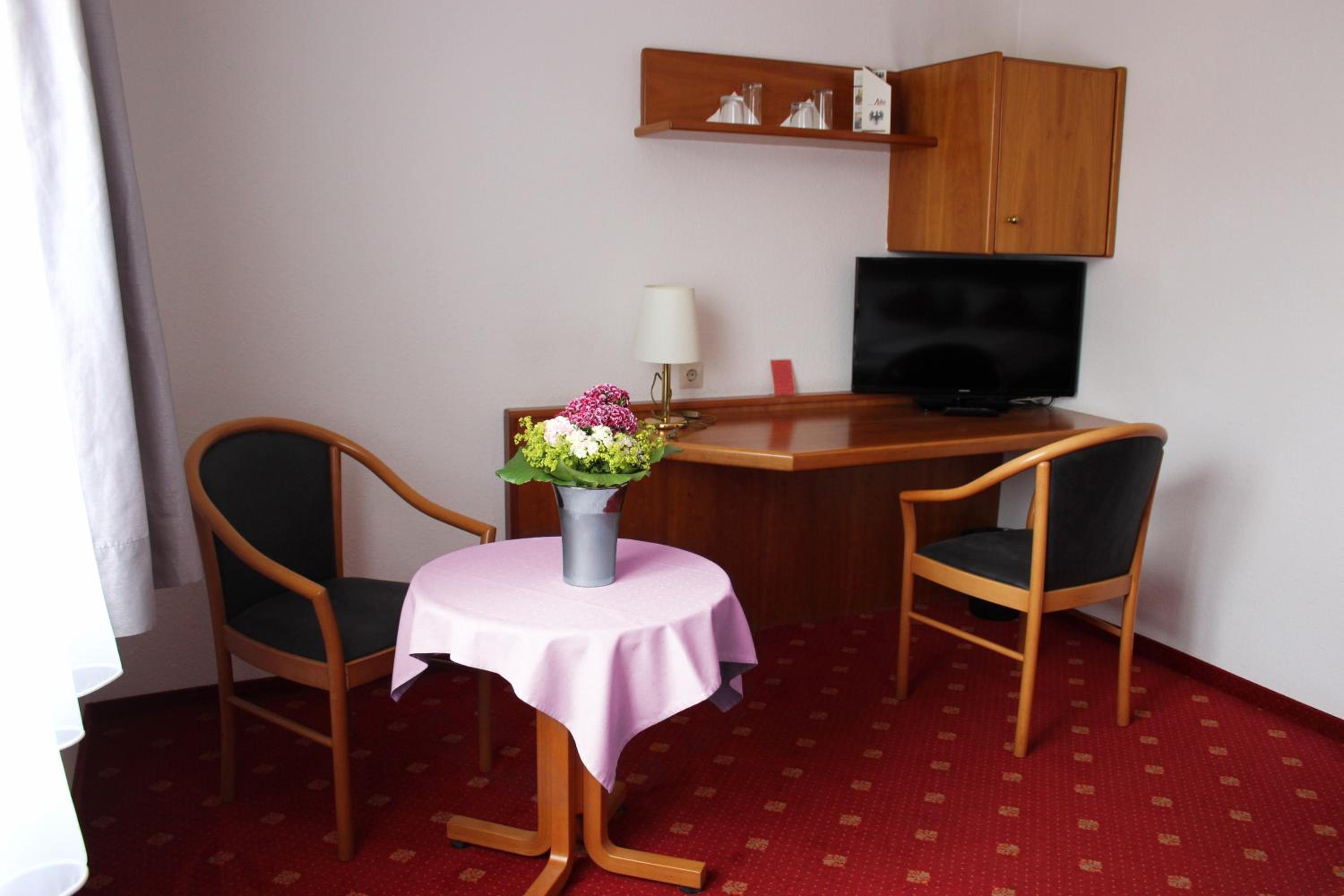 Double Room - Photo 5