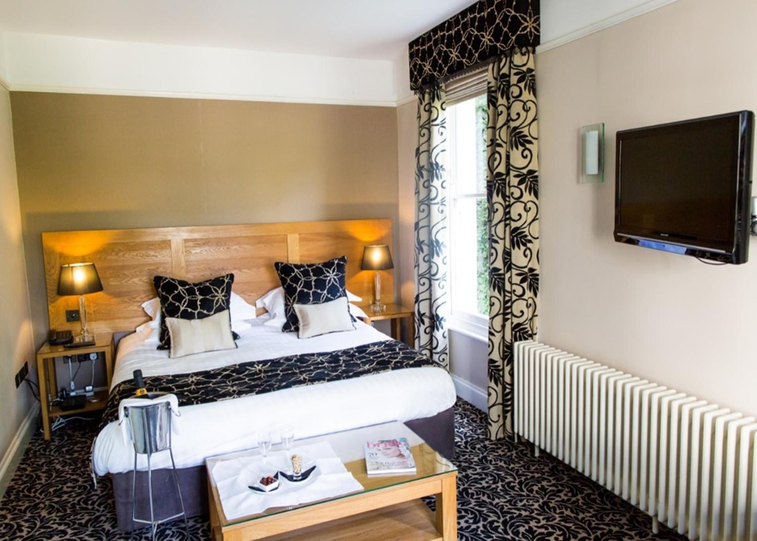 Deluxe Suite - Photo 1