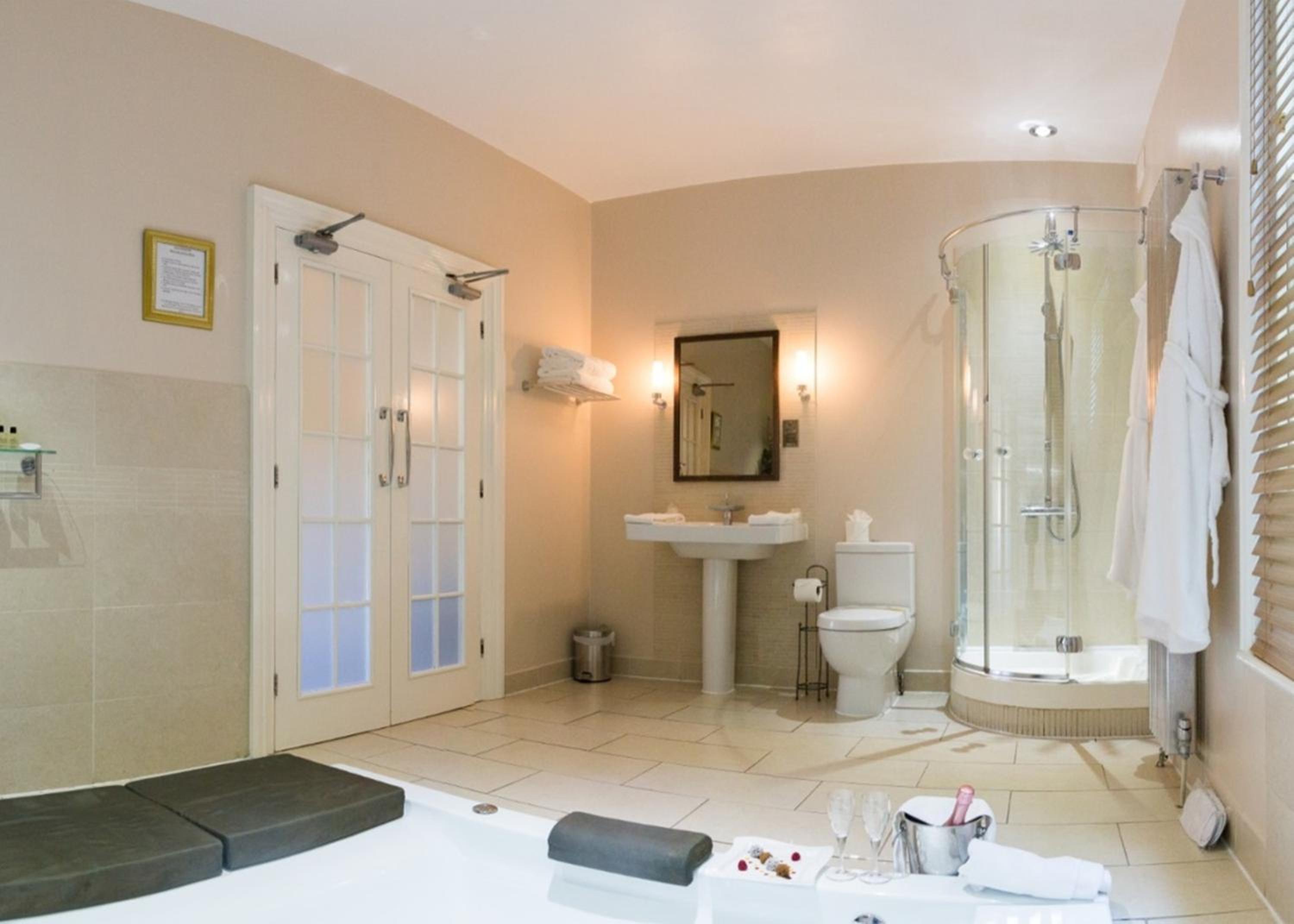 Deluxe Suite - Photo 4