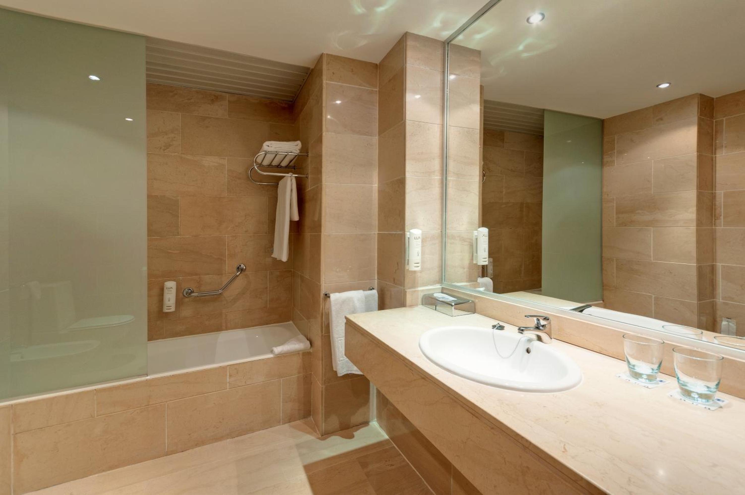 Premium Double Room - Photo 4