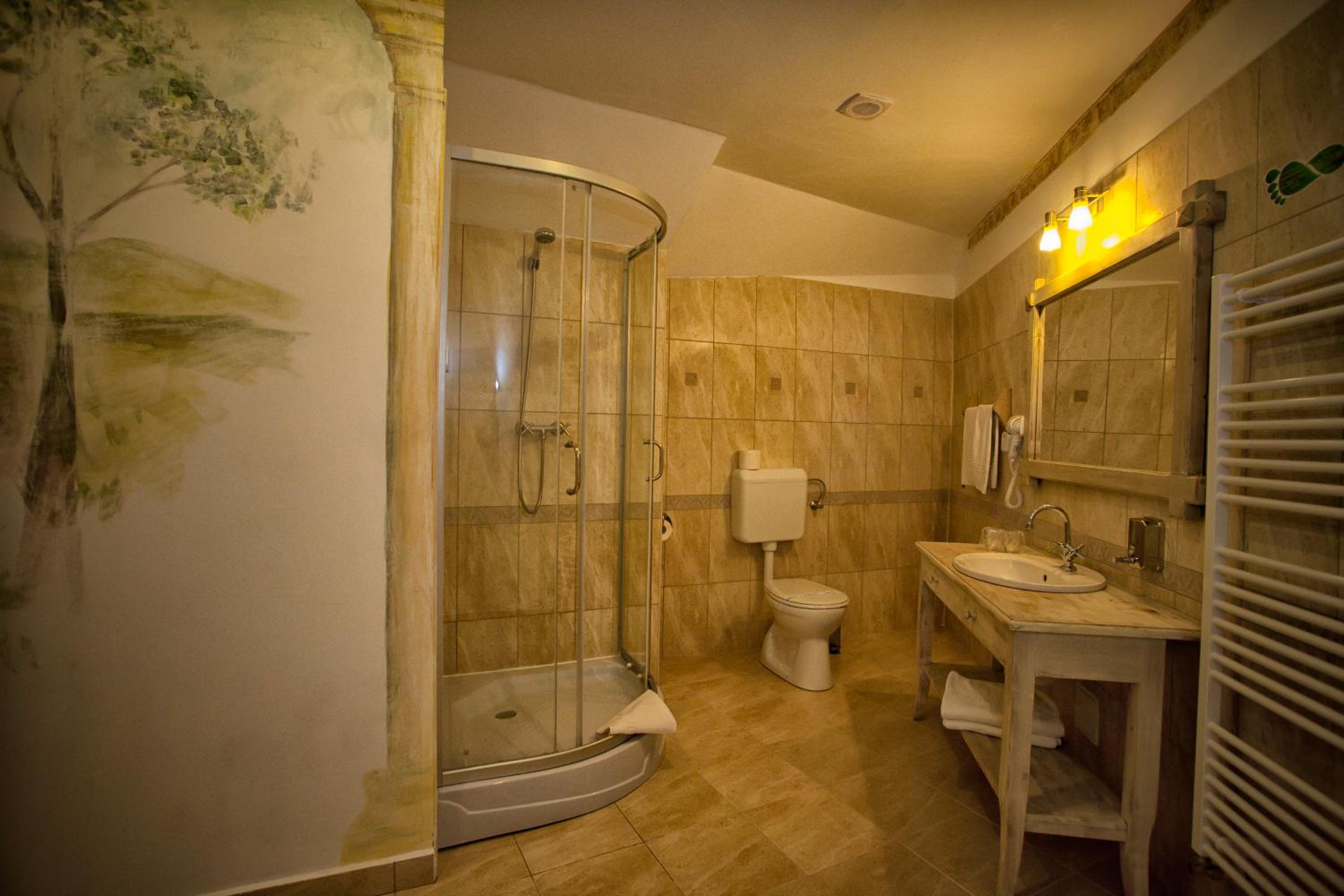 Premium Deluxe Suite - Photo 7