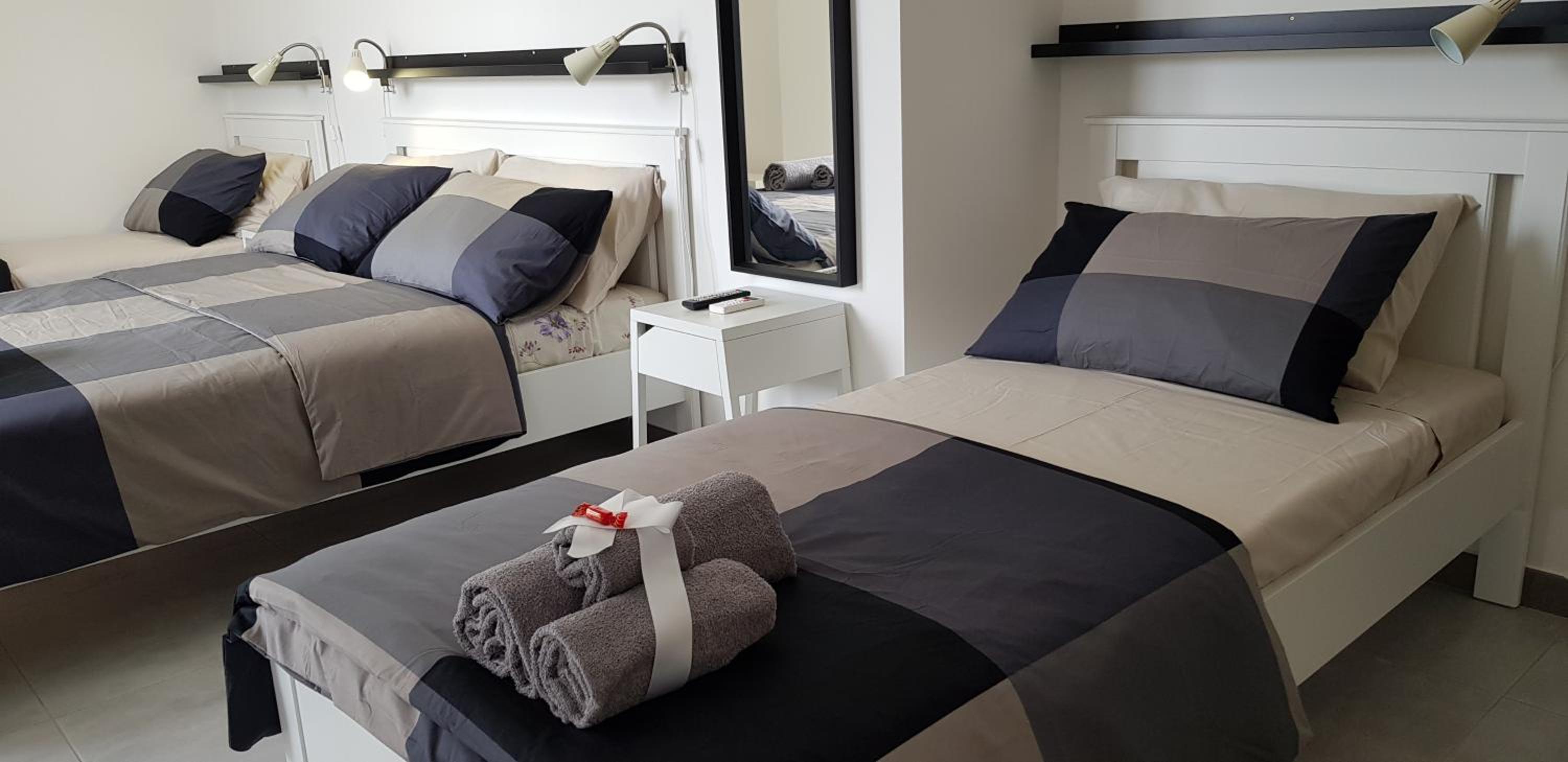 Deluxe Quadruple Room - Photo 1
