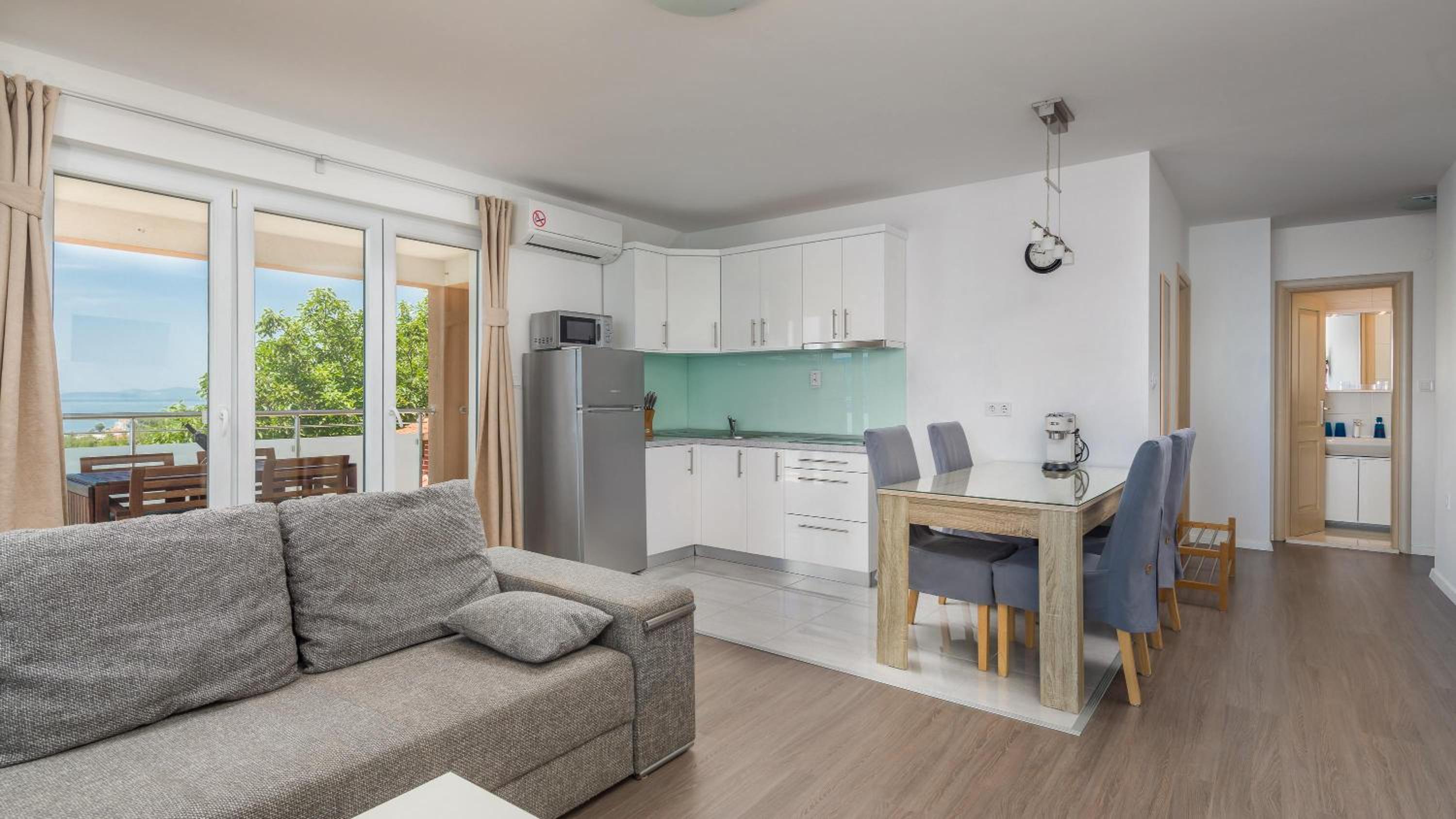 Apartment with Terrace