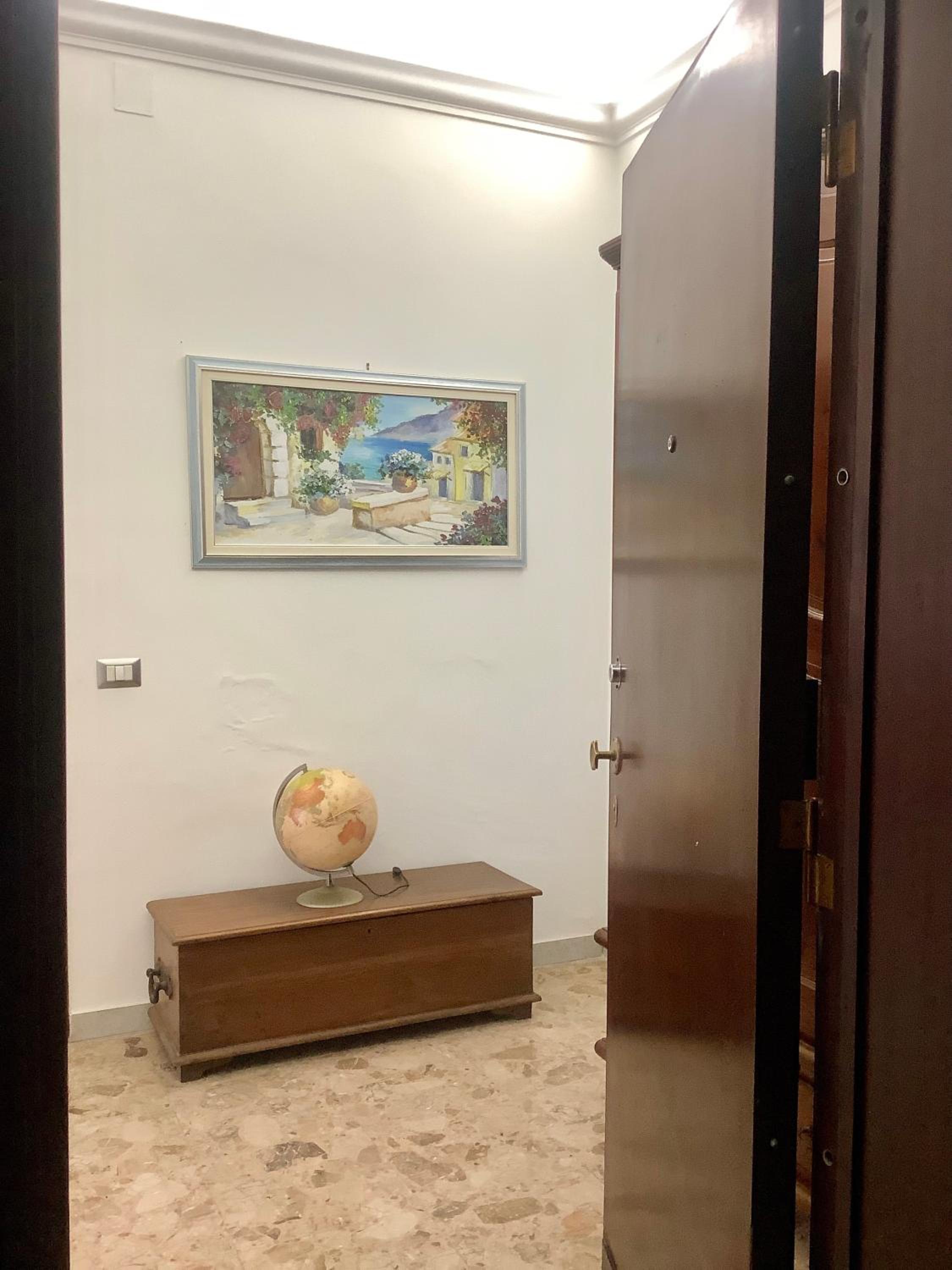 Apartment - Photo 3