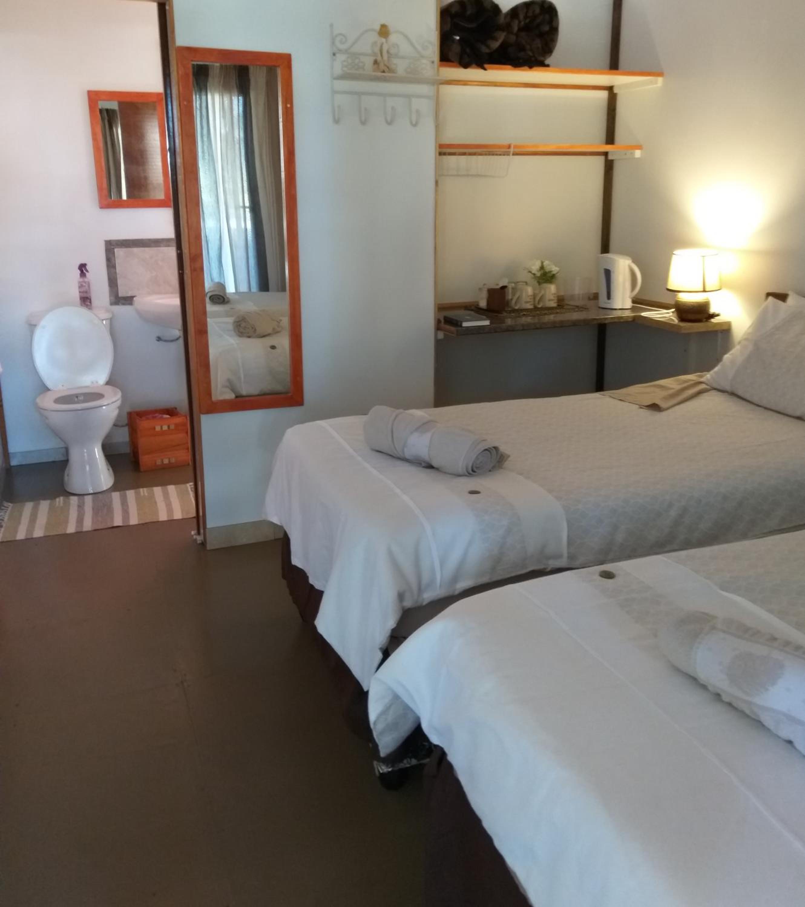Deluxe Twin Room photo 3