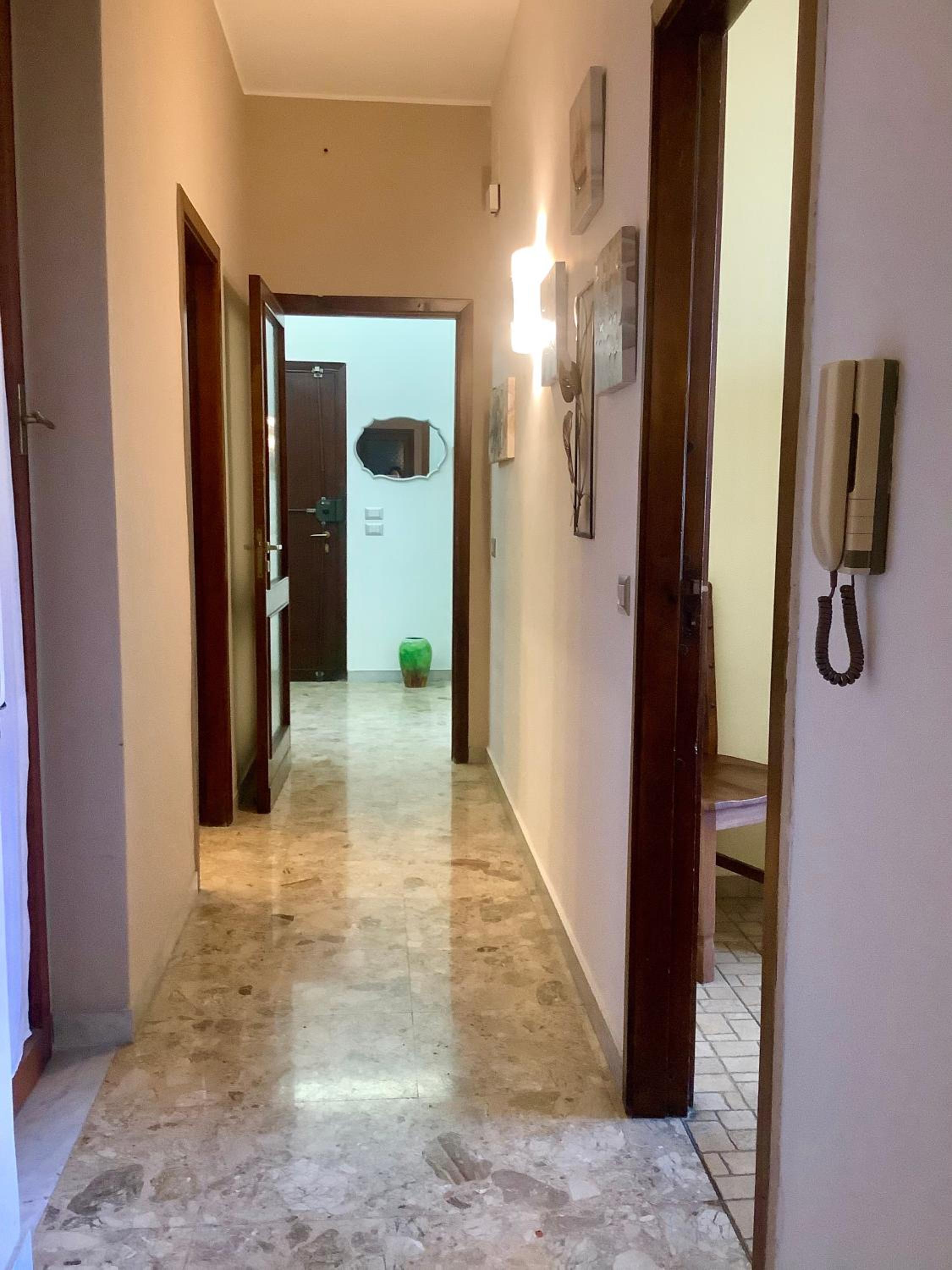 Apartment - Photo 18