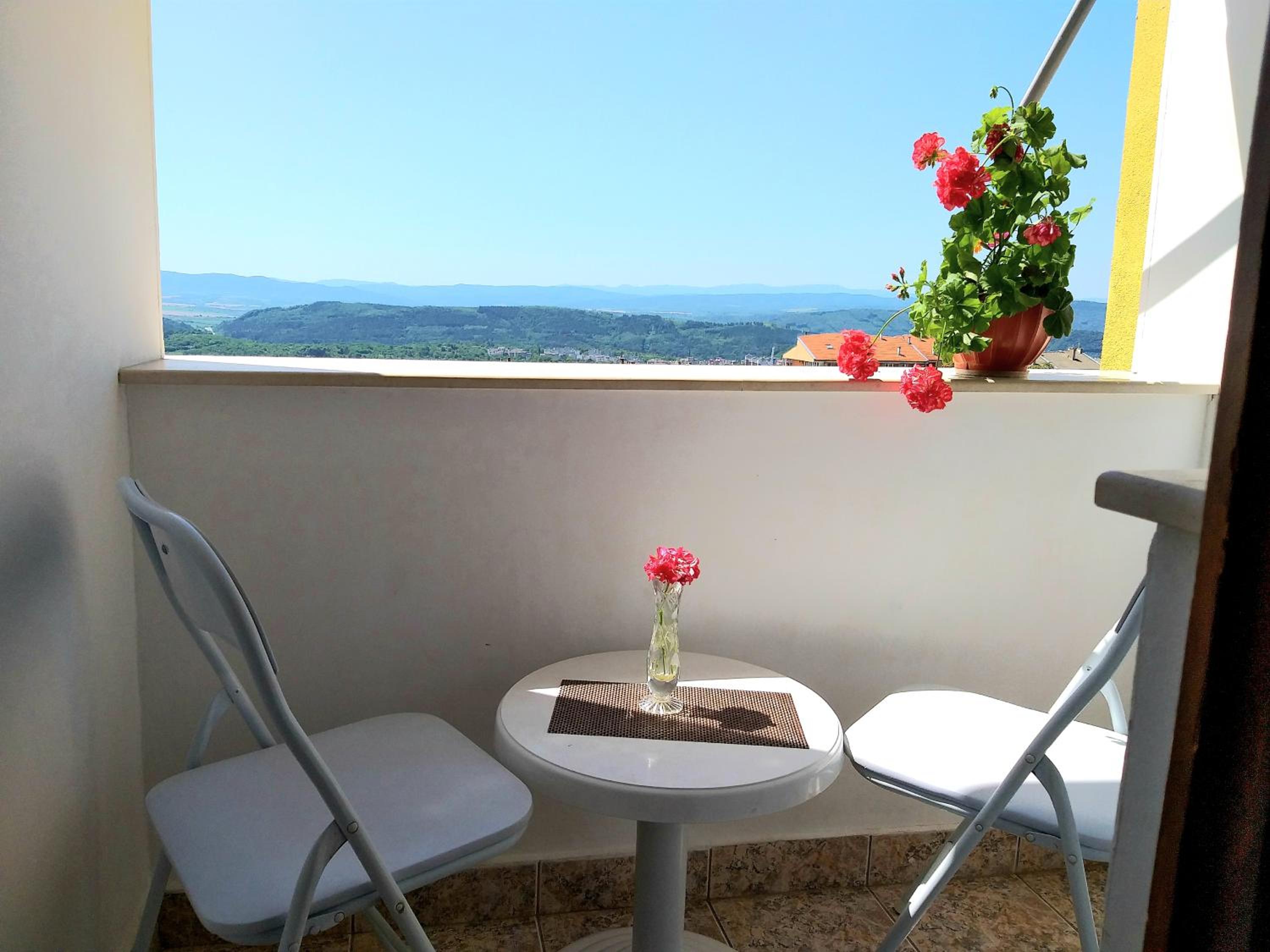 Apartment with Balcony (5 Adults) photo 2