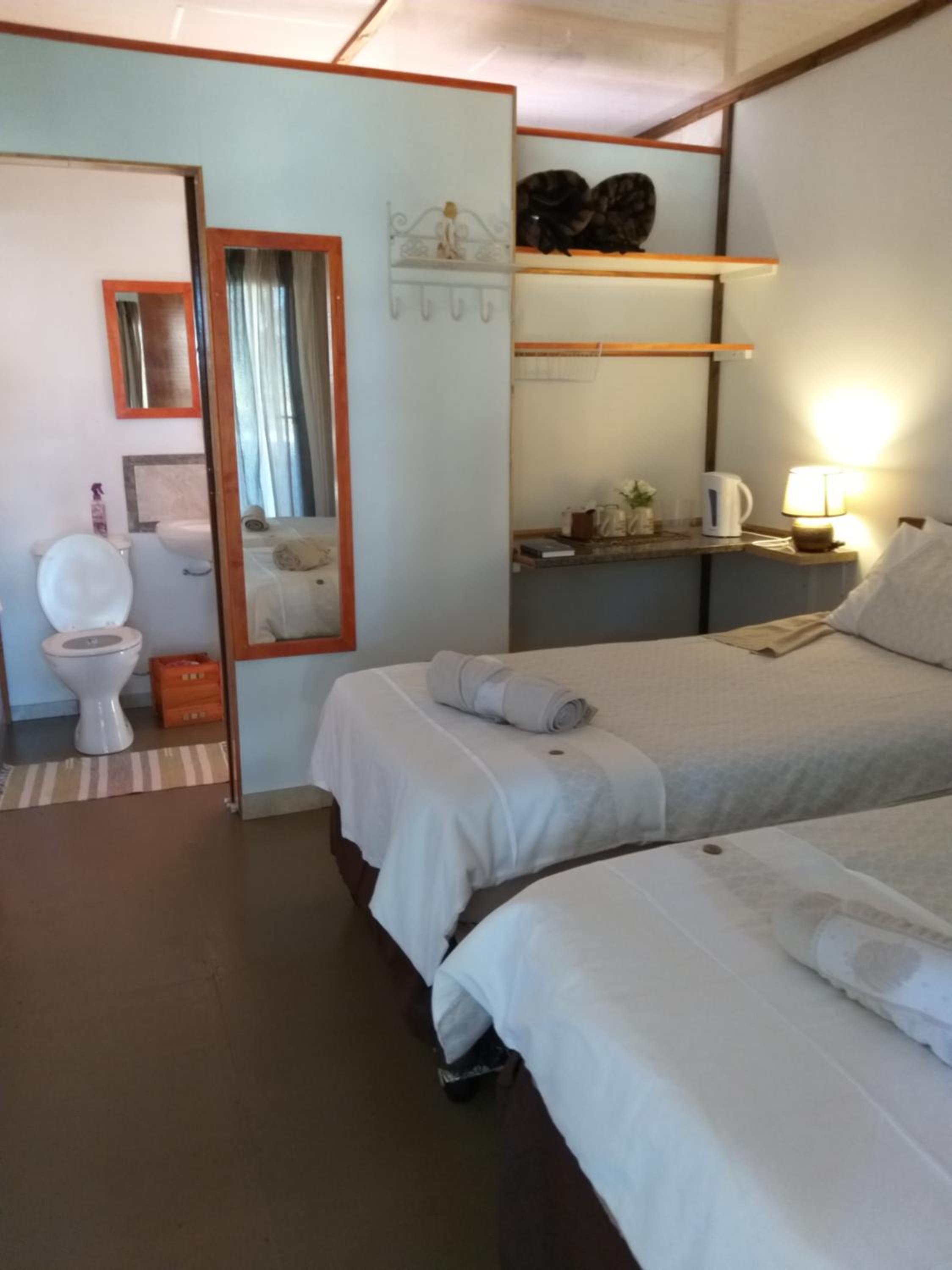 Deluxe Twin Room photo 2